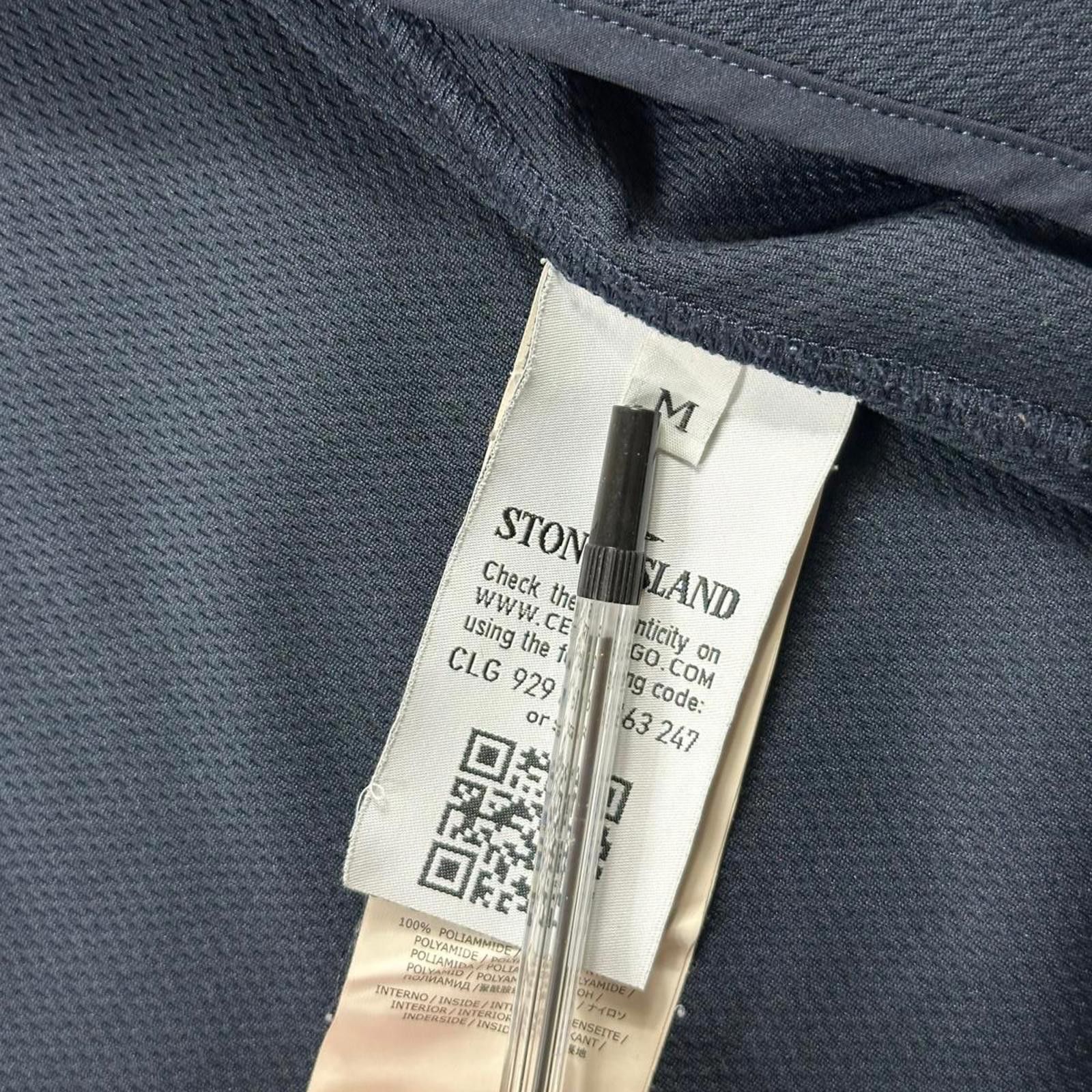 Stone Island Stone Island Soft Shell R Zip Up Jacket Navy Blue Medium Size US M / EU 48-50 / 2 - 8 Thumbnail