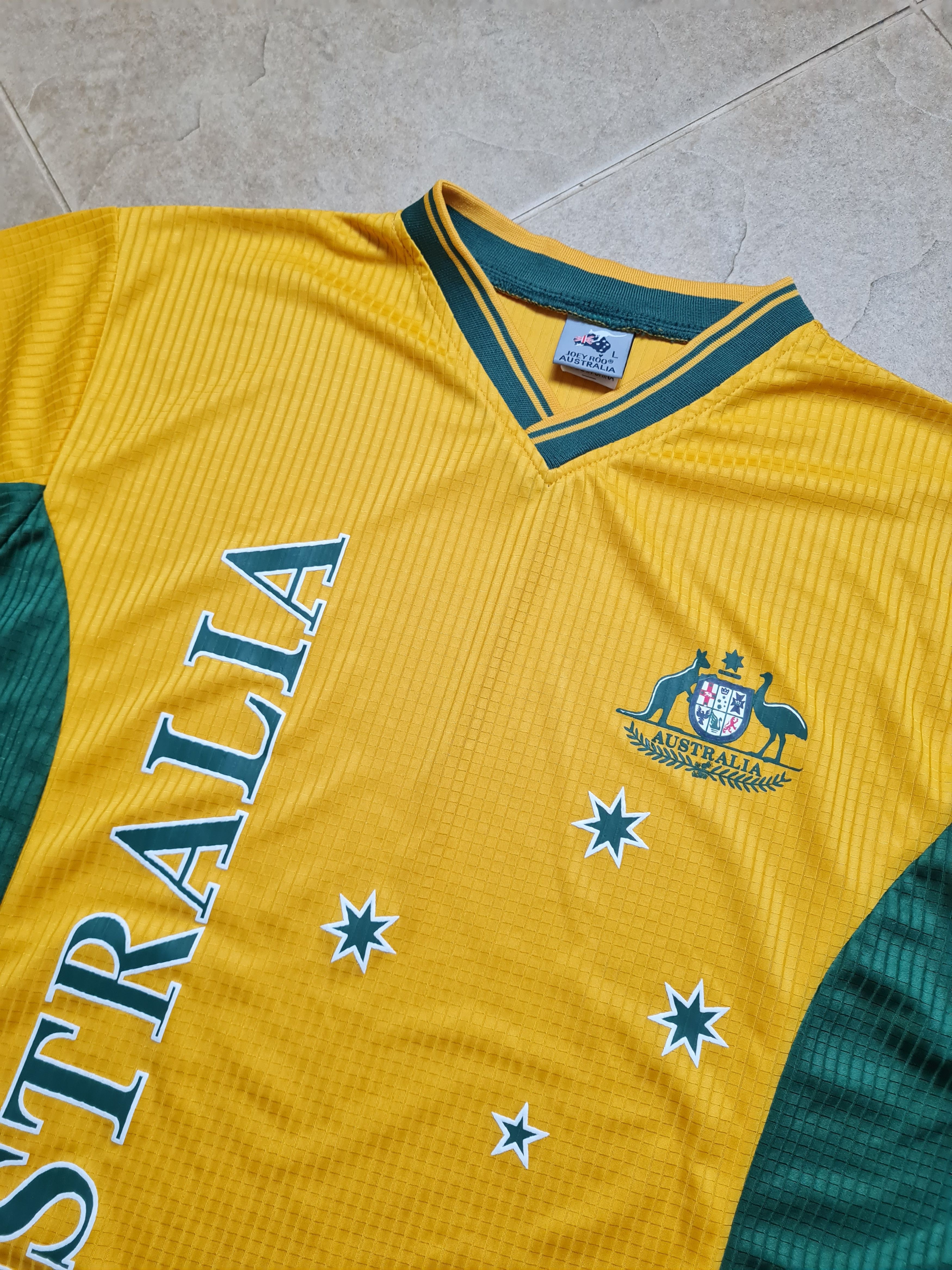 Other Jersey Australia National Football Mens Soccer Team Size L Size US L / EU 52-54 / 3 - 10 Thumbnail