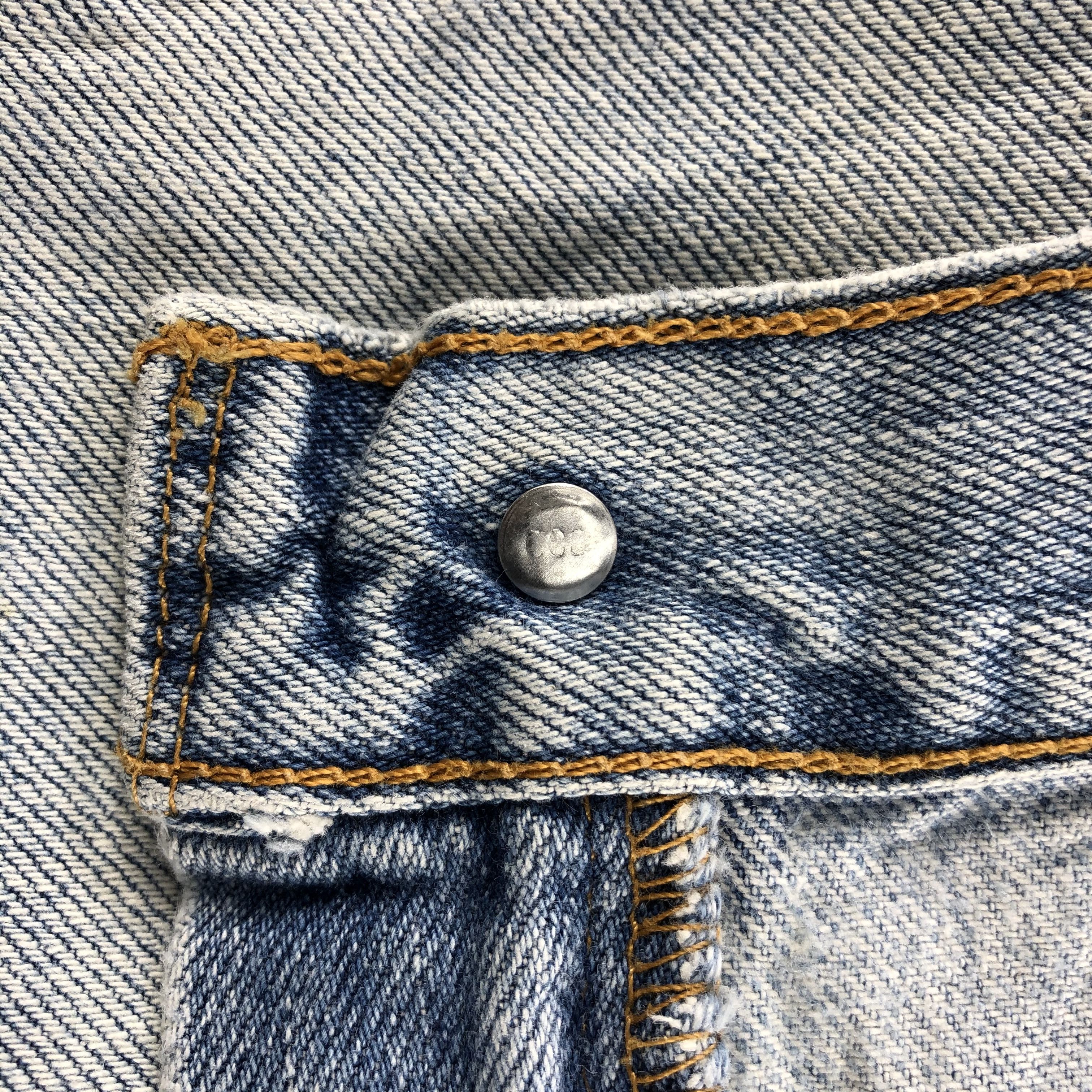 Levi's Vintage Light Wash Levis 560 Jeans- J1334 Size US 38 / EU 54 - 9 Thumbnail