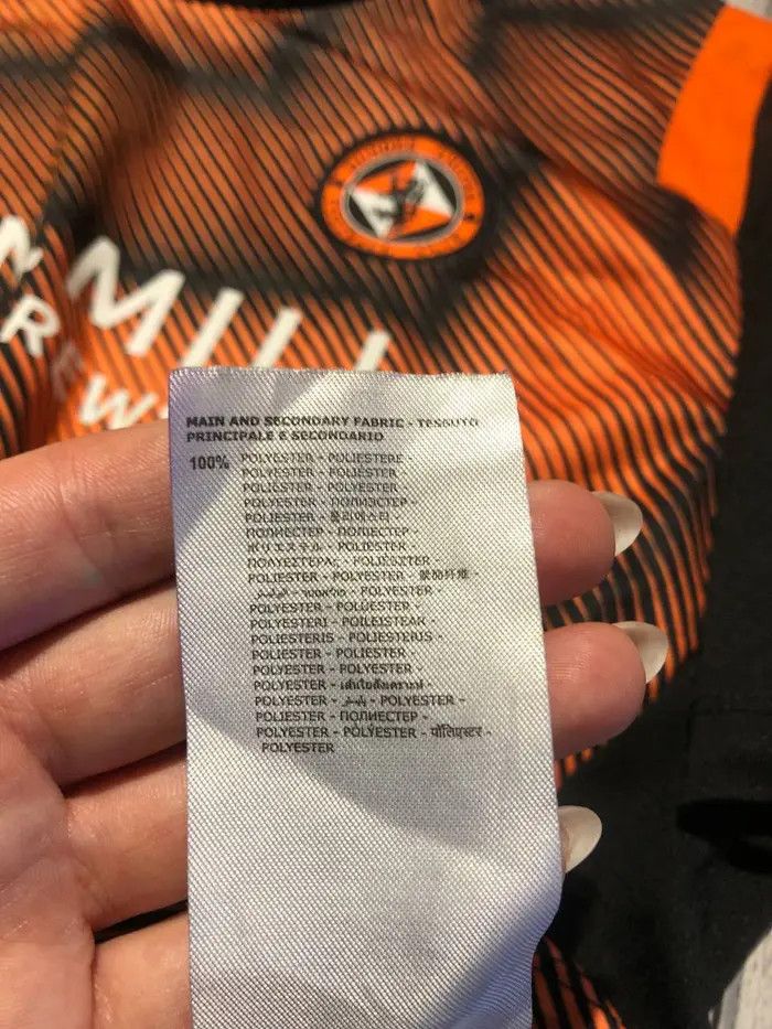 Macron Dundee United 2021 2022 Training Shirt Soccer Jersey Size US S / EU 44-46 / 1 - 8 Thumbnail