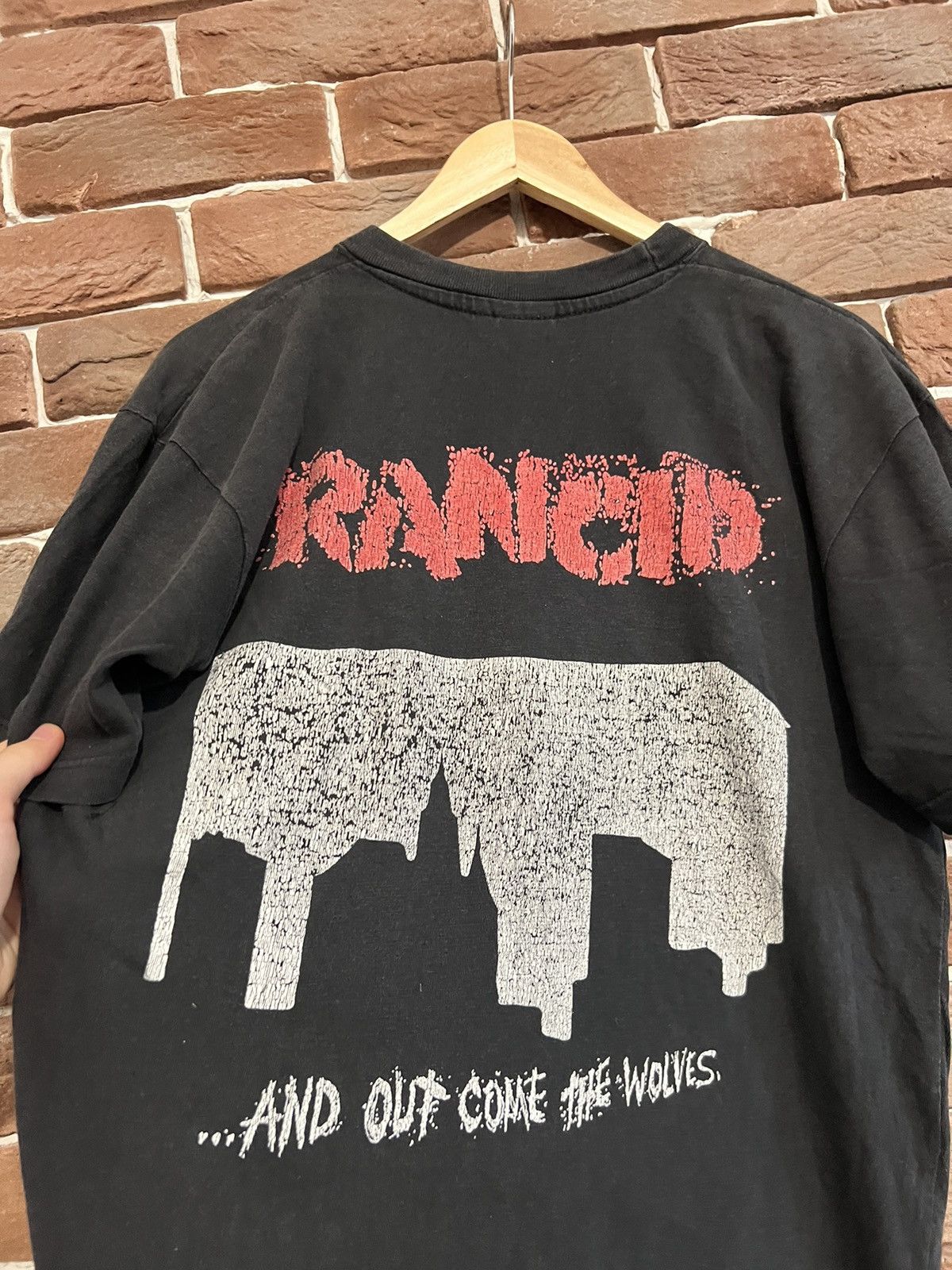 Band Tees Vintage 90s And out Come wolves Punk Band T Shirt Y2K Size US L / EU 52-54 / 3 - 4 Thumbnail
