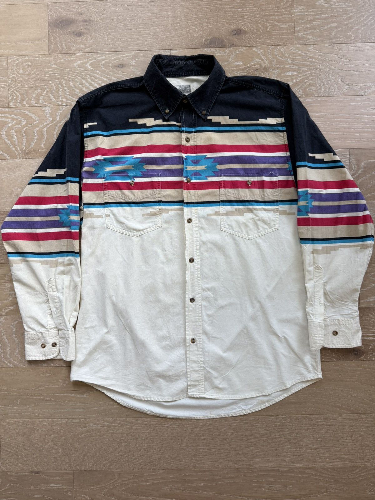 Other Vintage Western Aztec button down long sleeve Size US L / EU 52-54 / 3 - 1 Thumbnail