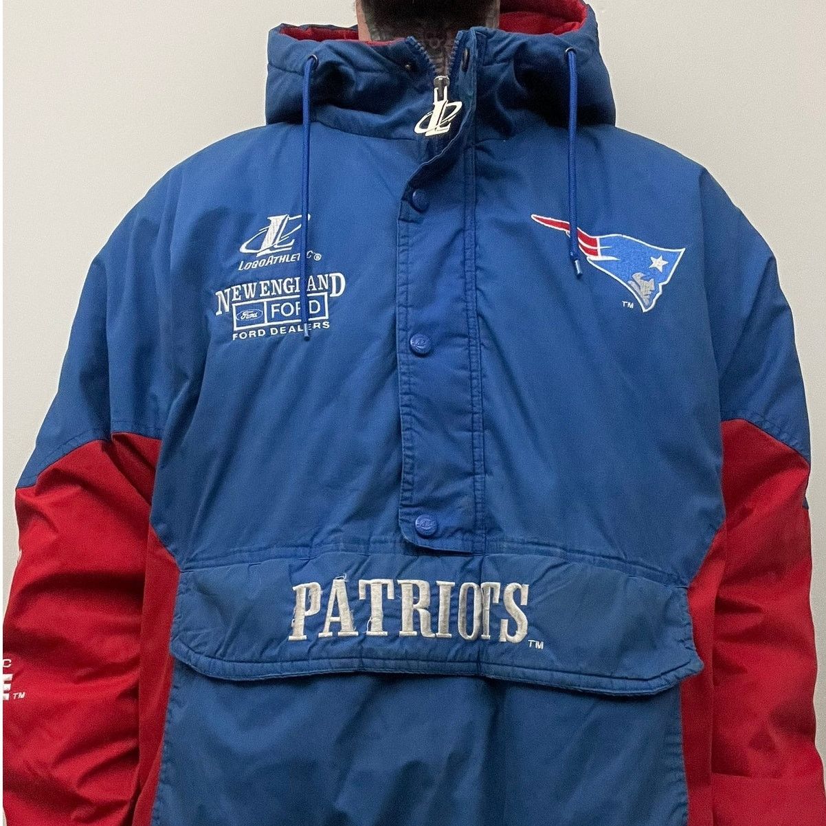 Vintage 90's New England Patriots NFL Sports Puffer Jacket