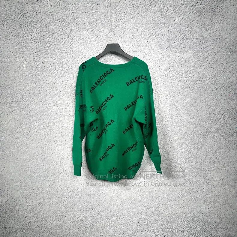 Balenciaga Balenciaga Green bulletproof vest logo full print V-neck k Size XS / US 0-2 / IT 36-38 - 2 Thumbnail