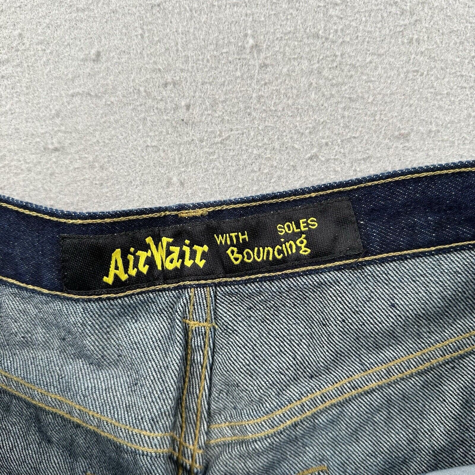Dr. Martens Dr Marten Air Wair Relaxed Fit Jeans Men’s 36x32 Blue Denim Size US 36 / EU 52 - 11 Thumbnail