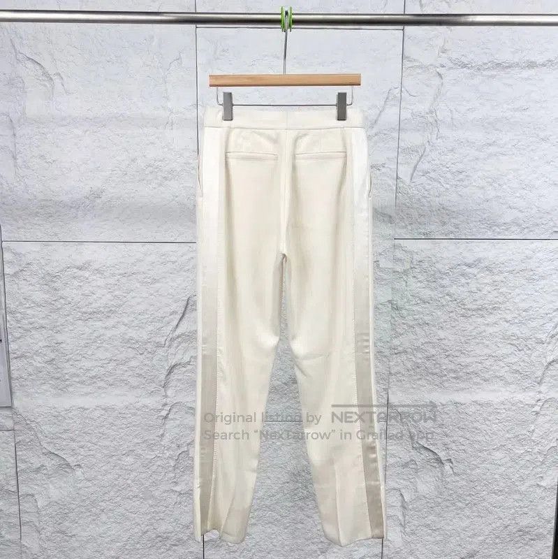 Burberry Burberry Women's White Cotton Casual Pants. Size 28" / US 6 / IT 42 - 2 Thumbnail