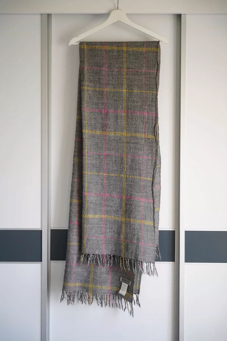 Yohji Yamamoto Yohji Yamamoto 08 AW Grey Plaid Fringe Scarf 2501-Nextarrow Size ONE SIZE - 1 Thumbnail