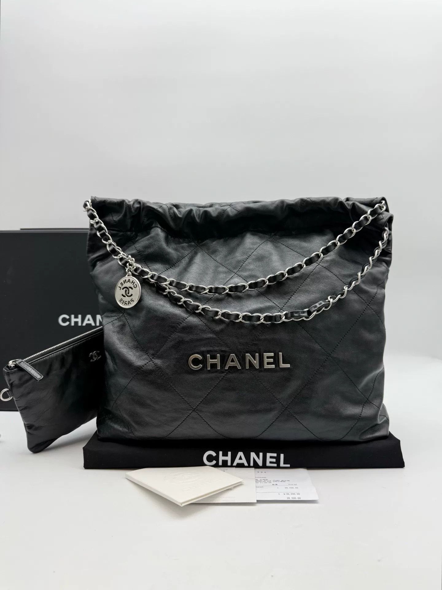 Chanel Pre-loved Bag Very good condition Size ONE SIZE - 1 Thumbnail