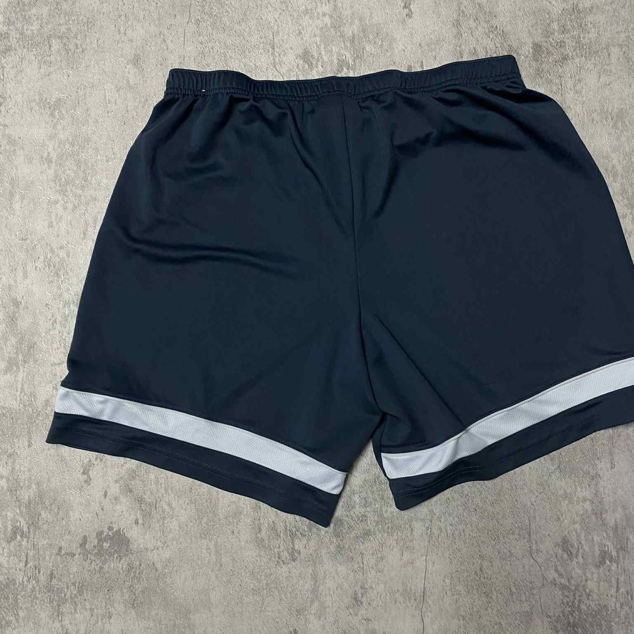 Nike Navy Nike Dri-Fit football shorts #retro Size US 36 / EU 52 - 2 Thumbnail