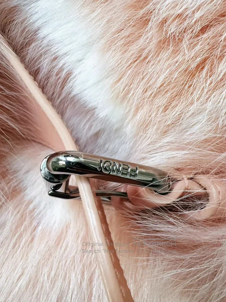 Fendi Fendi size 21*96cm Blush Pink Big Logo Fur Scarf, Fox Fur M Size ONE SIZE - 5 Thumbnail