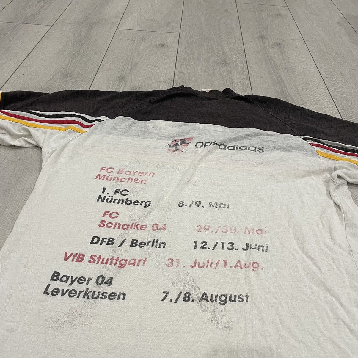 Adidas × Vintage Rare 90s GERMANY 🇩🇪 DFB adidas tee jersey shirt GERMANIA Size US L / EU 52-54 / 3 - 4 Thumbnail
