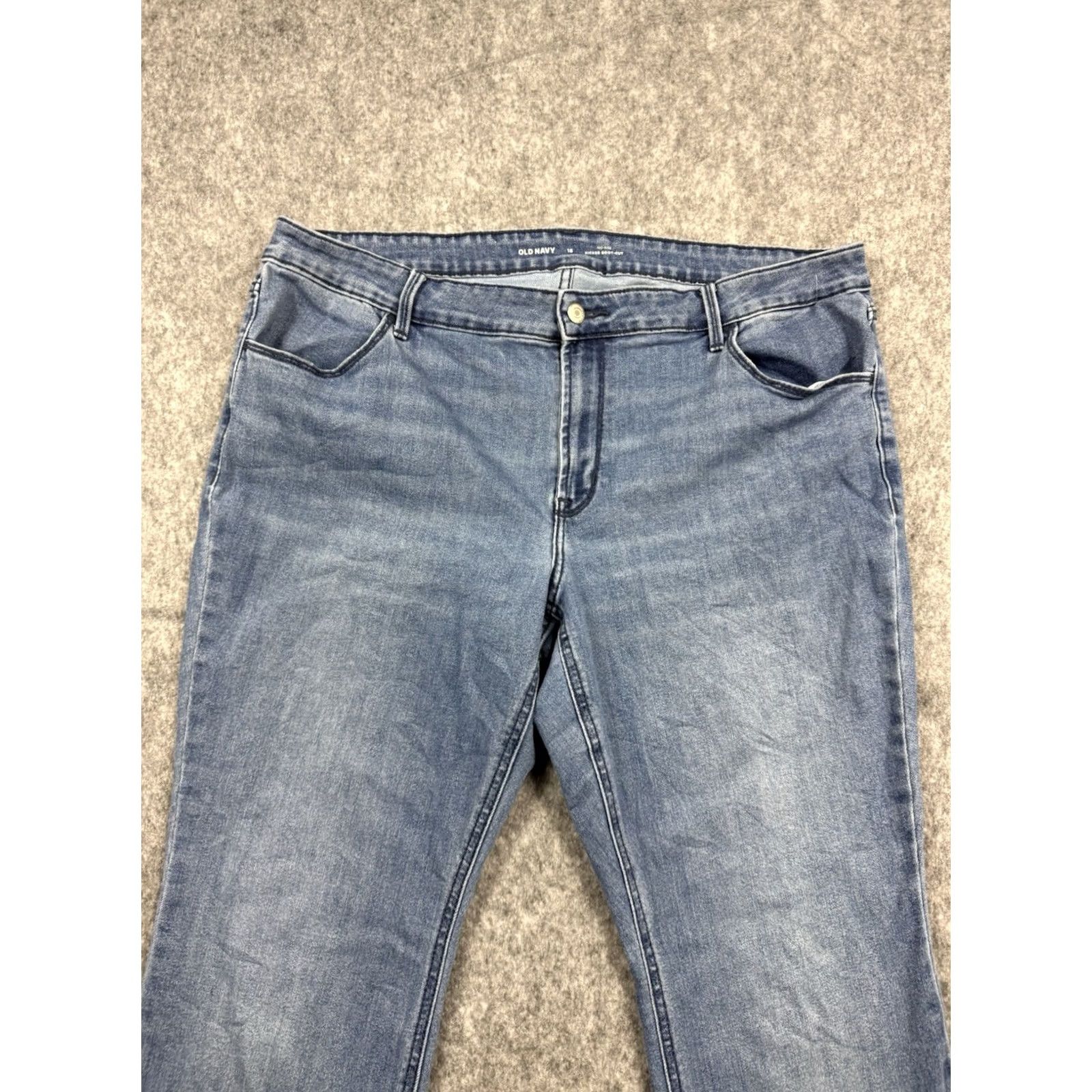 Old Navy VINTAGE? No — Old Navy Jeans Womens 18 Blue Mid Rise Bootcut Light Wash Denim Stretch Size 40" / US 18 - 3 Thumbnail