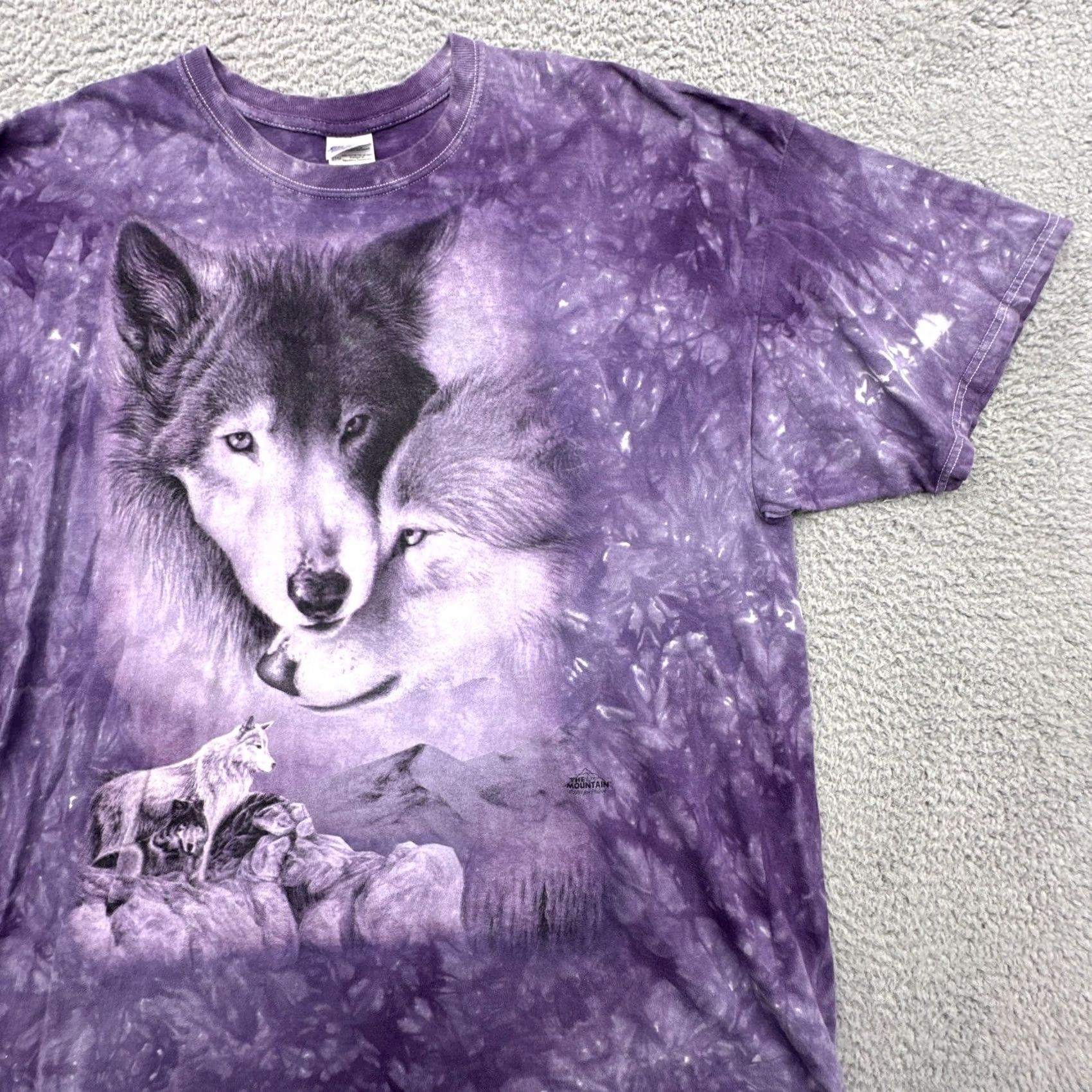 Gildan Gildan T-Shirt Mens 2XL Purple Tie Dye Wolf Face Graphic Print Crew Neck Short Sleeve All Seasons 100% Cotton Regular Fit Animals Nature Outdoor Mens Size US XXL / EU 58 / 5 - 2 Thumbnail
