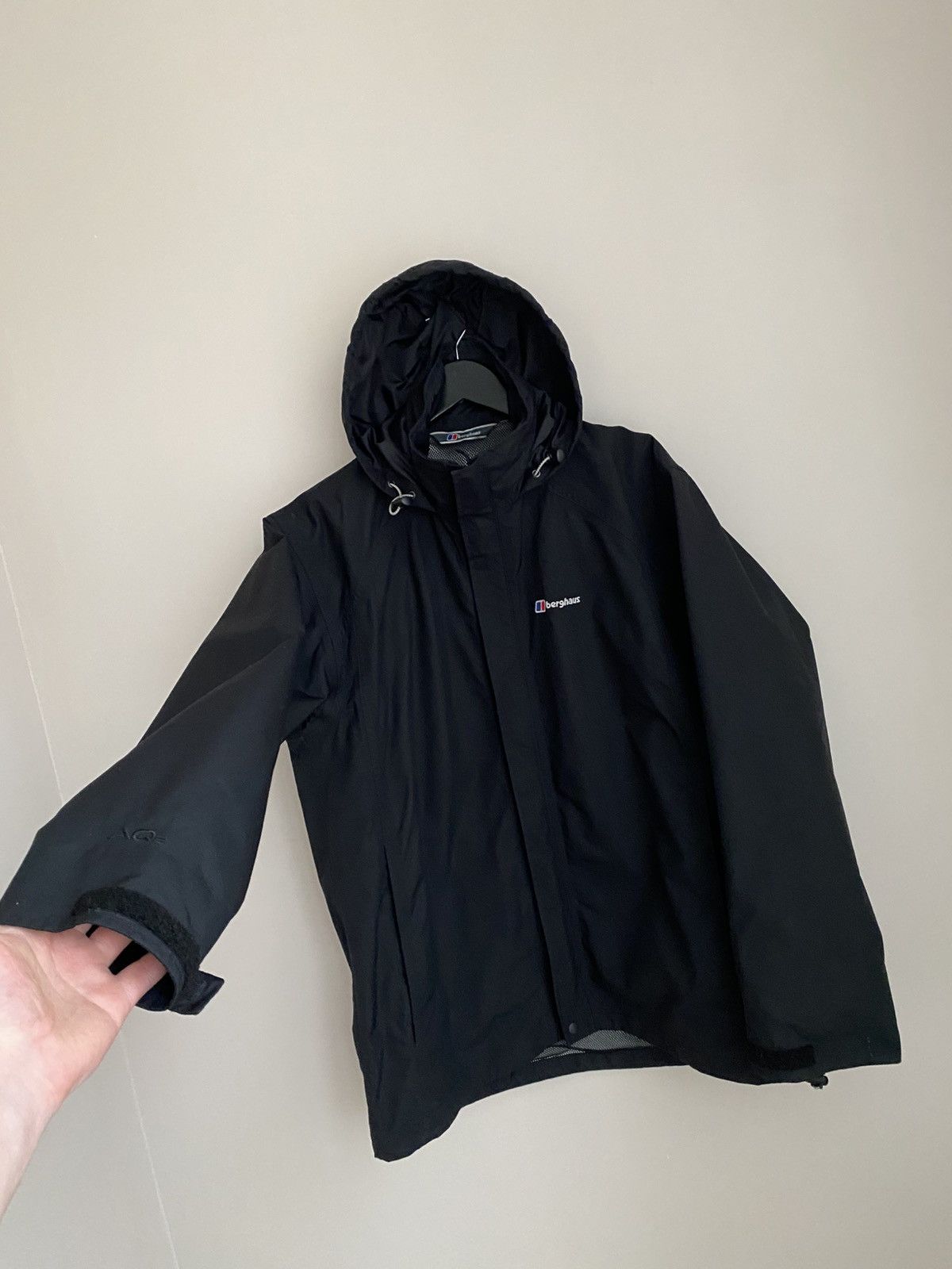 Berghaus Berghaus men's windbreaker jacket Size US L / EU 52-54 / 3 - 2 Thumbnail
