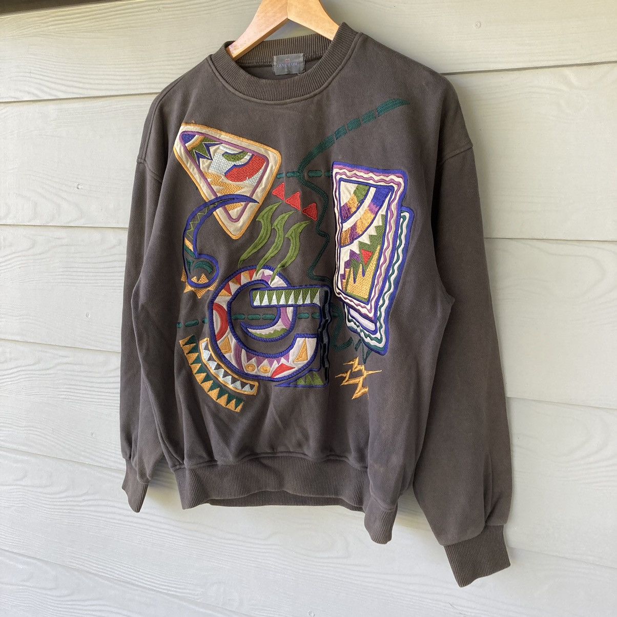 Vintage Vintage Italian Designer Giovanuomo Embroidered Sweatshirt Size US L / EU 52-54 / 3 - 3 Thumbnail