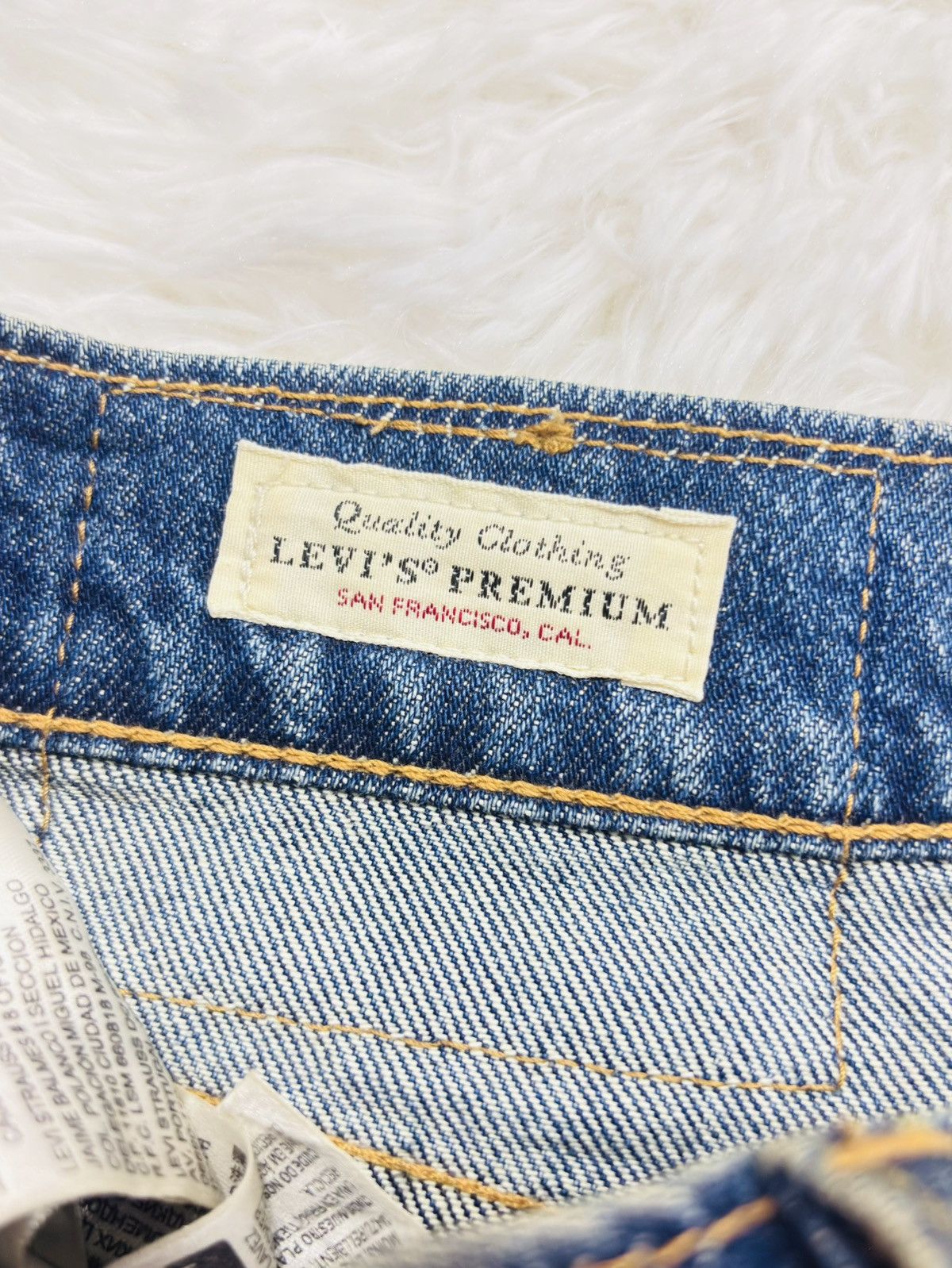 Designer × Levi's × Vintage levi jeans Size US 32 / EU 48 - 2 Thumbnail