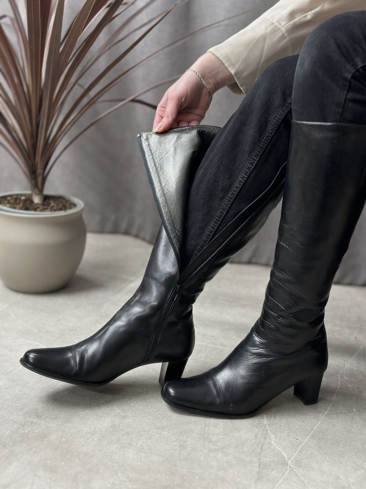 Dolce & Gabbana Vintage Shoes Leather High Heels Y2k Boots Ifsixwasnine 90s Size US 7.5 / IT 37.5 - 2 Thumbnail