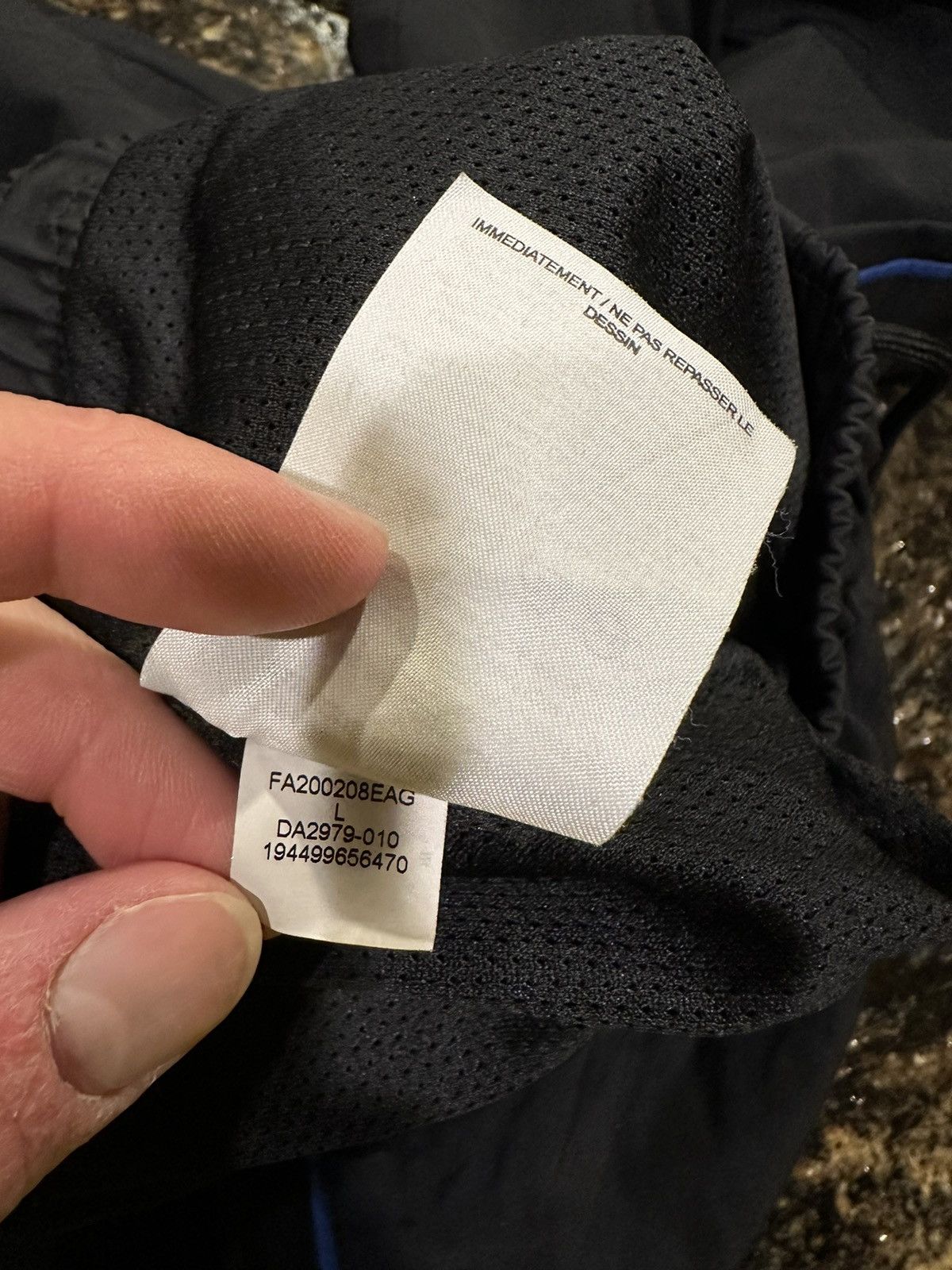 Fragment Design × Jordan Brand Jordan Brand x Fragment Design Woven Nylon Black/Blue Pants Size US 34 / EU 50 - 13 Thumbnail