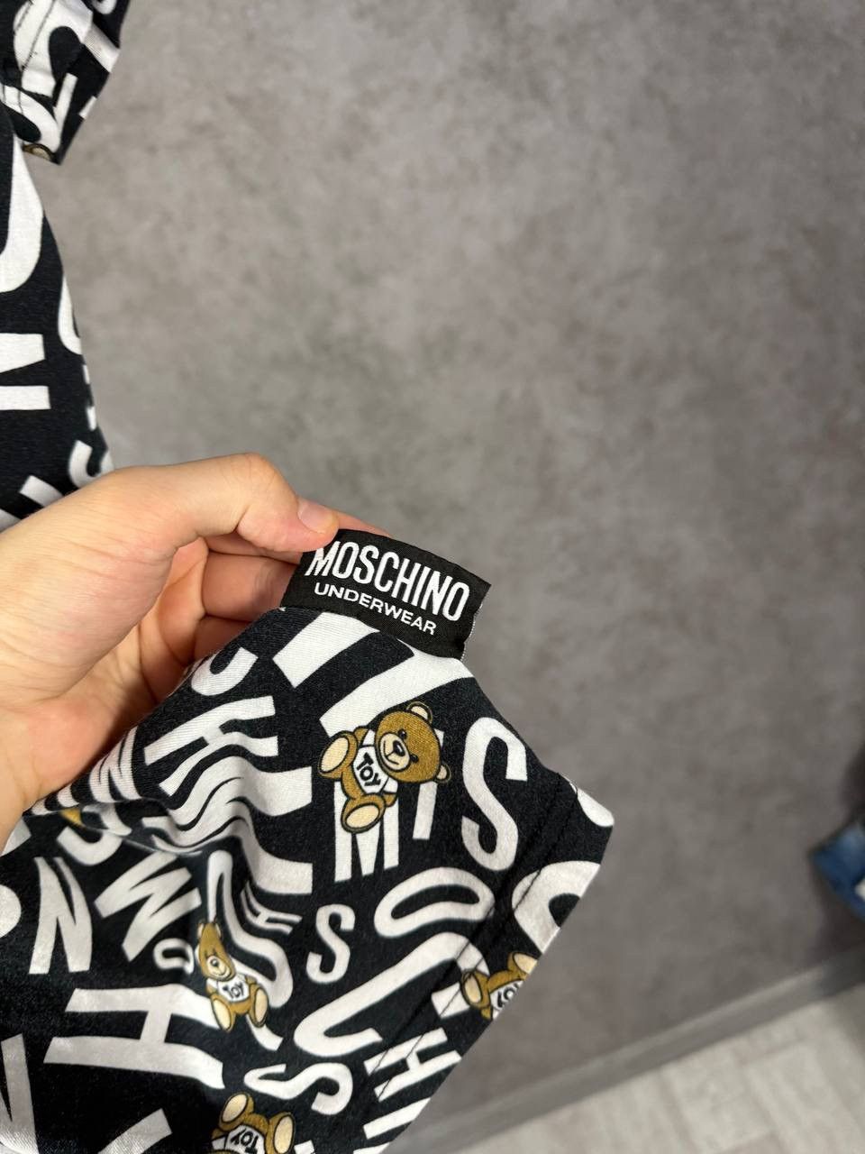 Moschino Moschino Toy luxury designer monogram tee Size US M / EU 48-50 / 2 - 3 Thumbnail
