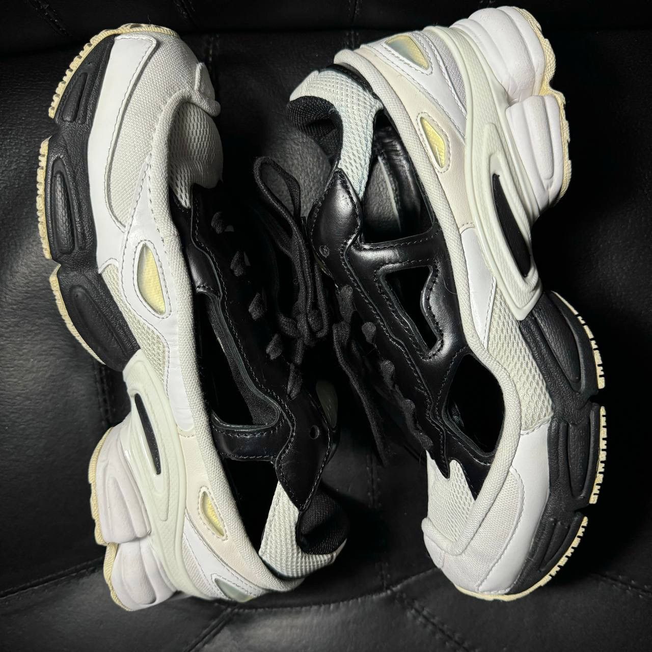 Adidas × Raf Simons Adidas Raf Simons Ozweego Replicant white black Size US 5.5 / EU 38 - 5 Thumbnail