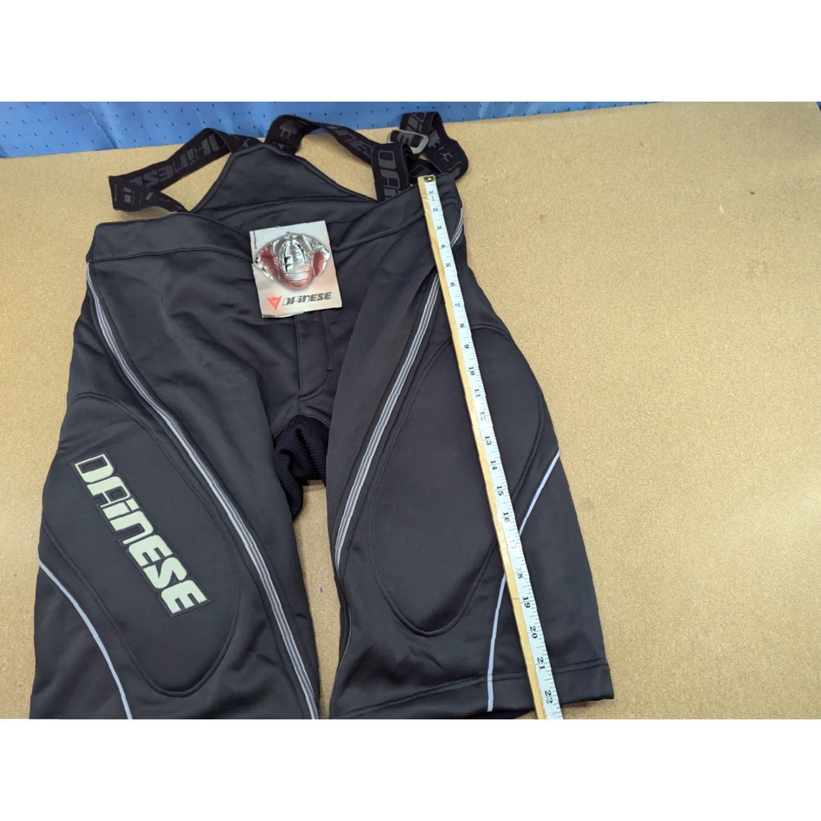 Dainese Dainese Ski Shorts Mens L Suspenders Outdoor Winter Side Leg Protection Athletic Quick Dry Black Polyester Sports Skiing Womens? Size US 33 - 5 Thumbnail