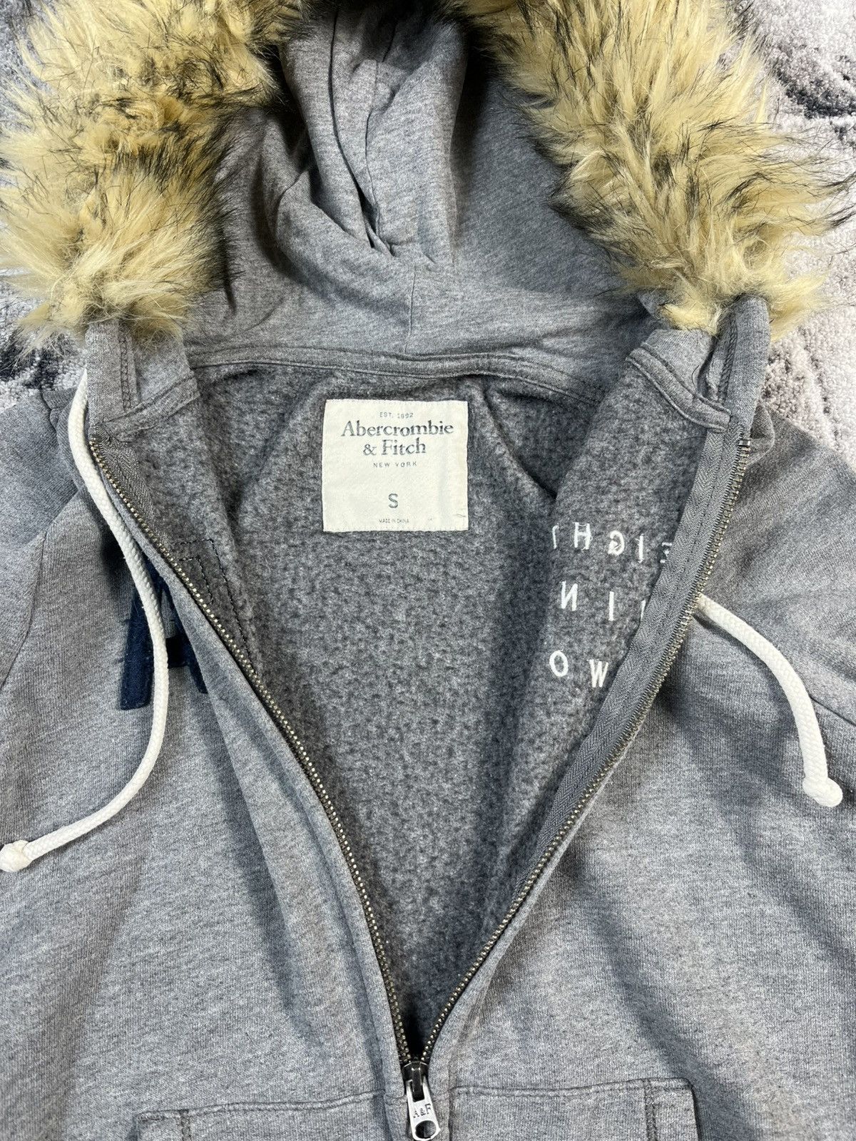 Abercrombie & Fitch Vintage Abercrombie Fitch Fur Zip Hoodie LGB Style Y2K Size S / US 4 / IT 40 - 6 Thumbnail