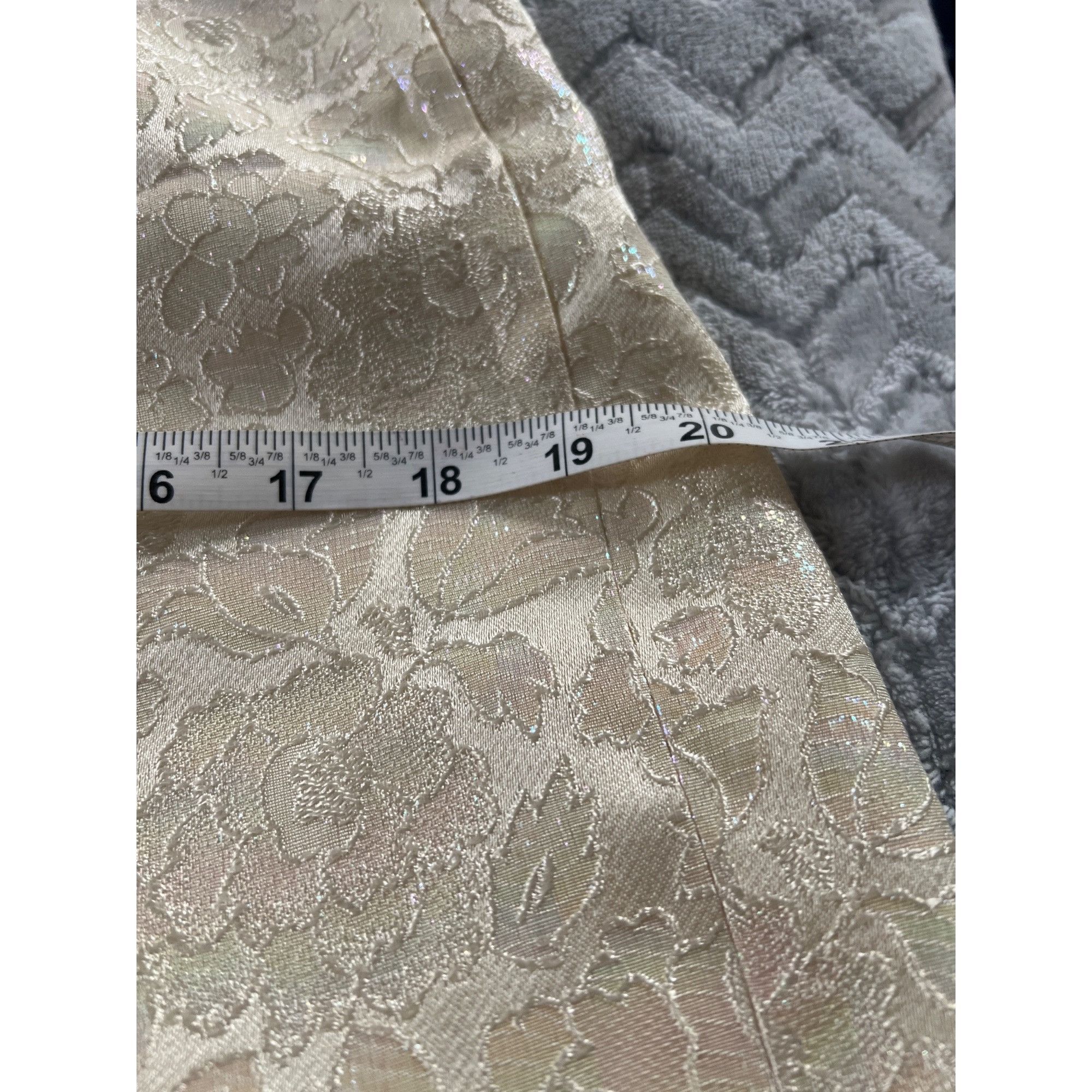 Other Vintage 2-Piece Ivory Brocade Sleeveless Top & slacks With Size M / US 6-8 / IT 42-44 - 14 Thumbnail