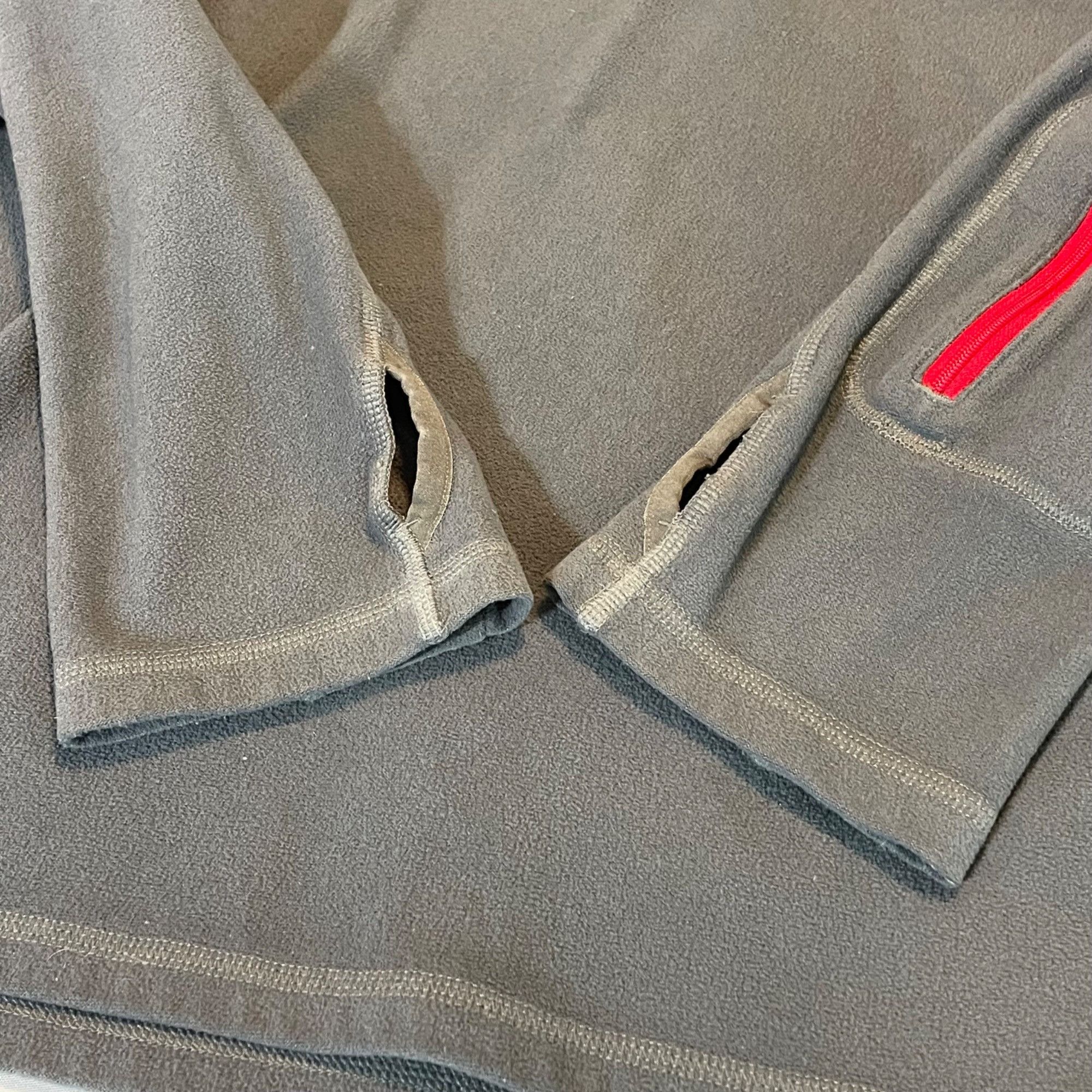 The North Face The North Face Mens Fleece Pullover M Gray With Red Accents Size US M / EU 48-50 / 2 - 4 Thumbnail