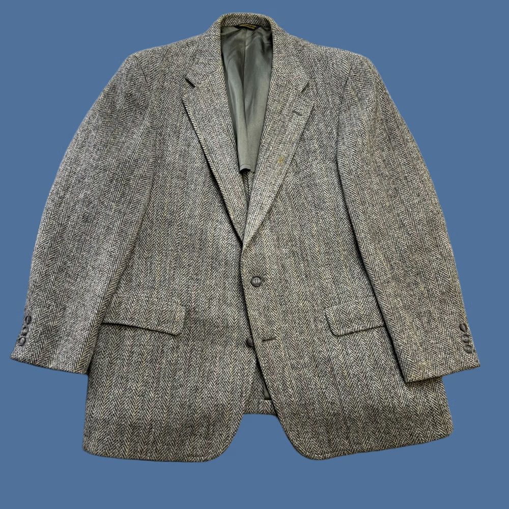 Vintage VTG Harris Tweed Blazer Mens 44 Gray Herringbone John Weitz Single-Breasted 2-Button Notch Lapel Wool Tweed Blazer Jacket Vintage Academia Mens Size 44R - 1 Thumbnail