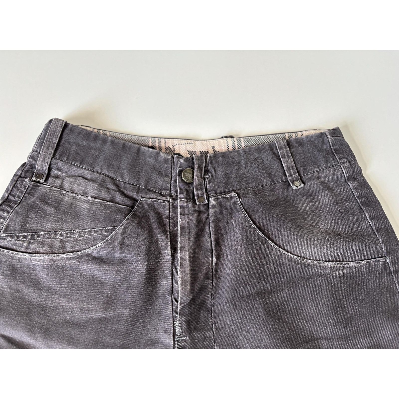 Levi's Vintage Levi's Engineered Jeans Shorts Y2K Twisted Leg Size US 31 - 6 Thumbnail