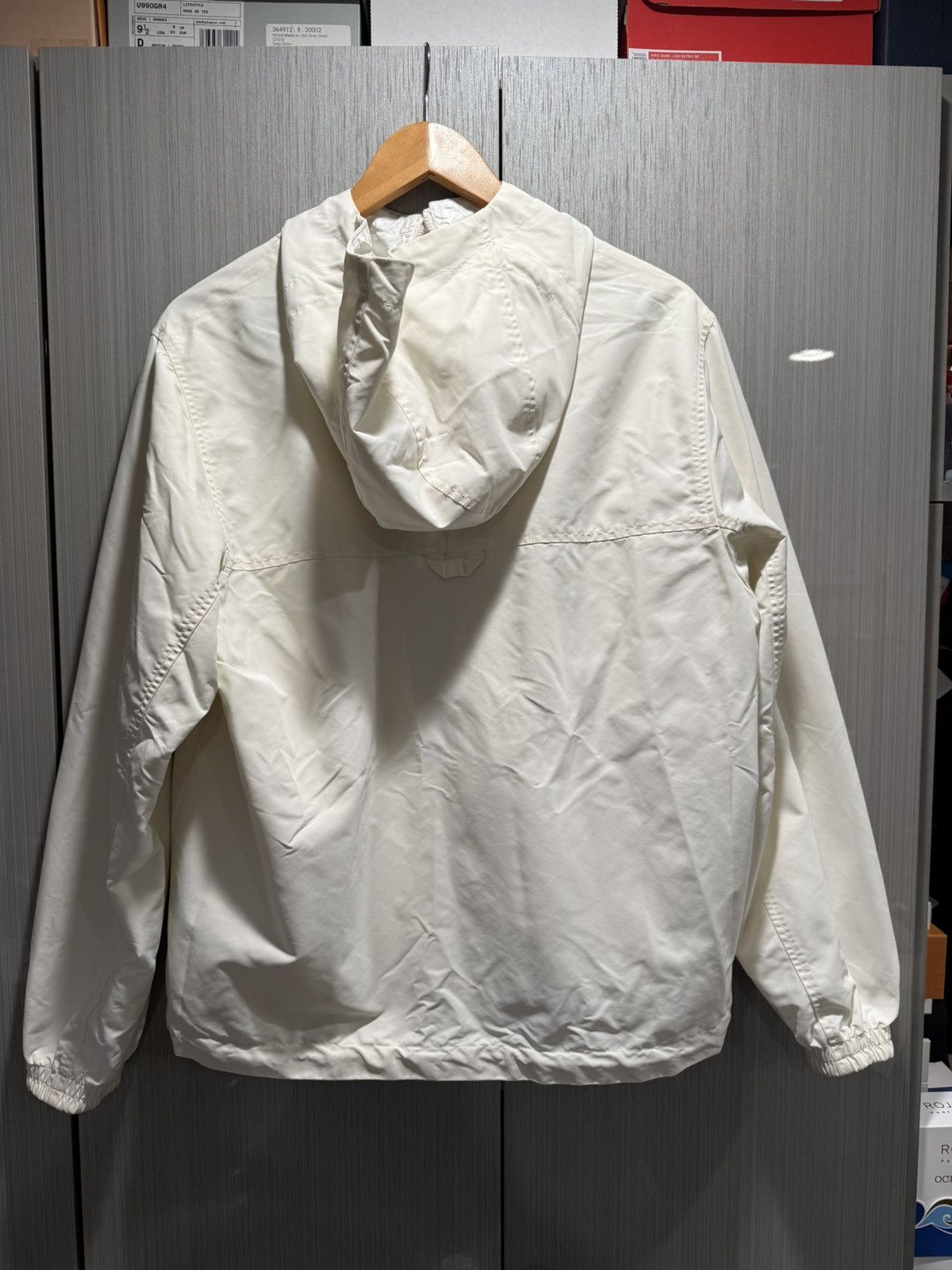 Louis Vuitton Louis Vuitton Staples White Monogram Reversible Windbreaker Size US S / EU 44-46 / 1 - 4 Thumbnail