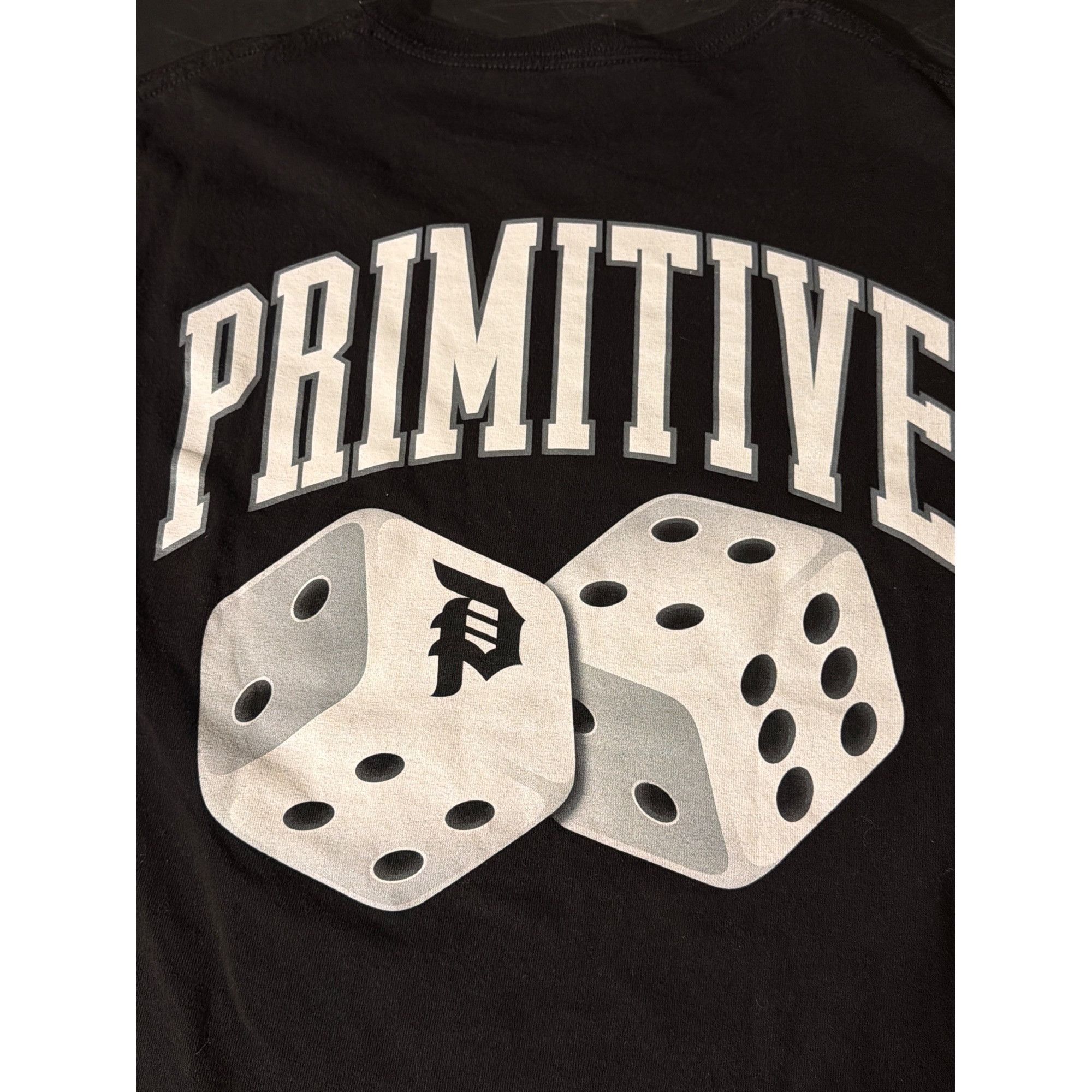 Primitive Vtg Y2K Primitive Skateboarding Black T Shirt Dice Back Grap Size US S / EU 44-46 / 1 - 1 Thumbnail