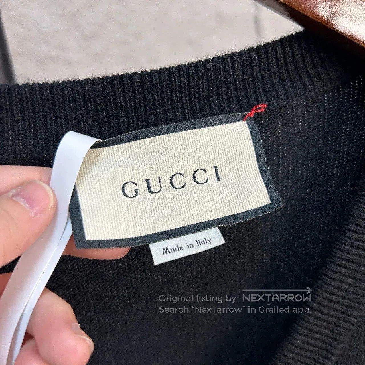Gucci gucci bear pattern v-neck knit sweater. Size L / US 10 / IT 46 - 3 Thumbnail