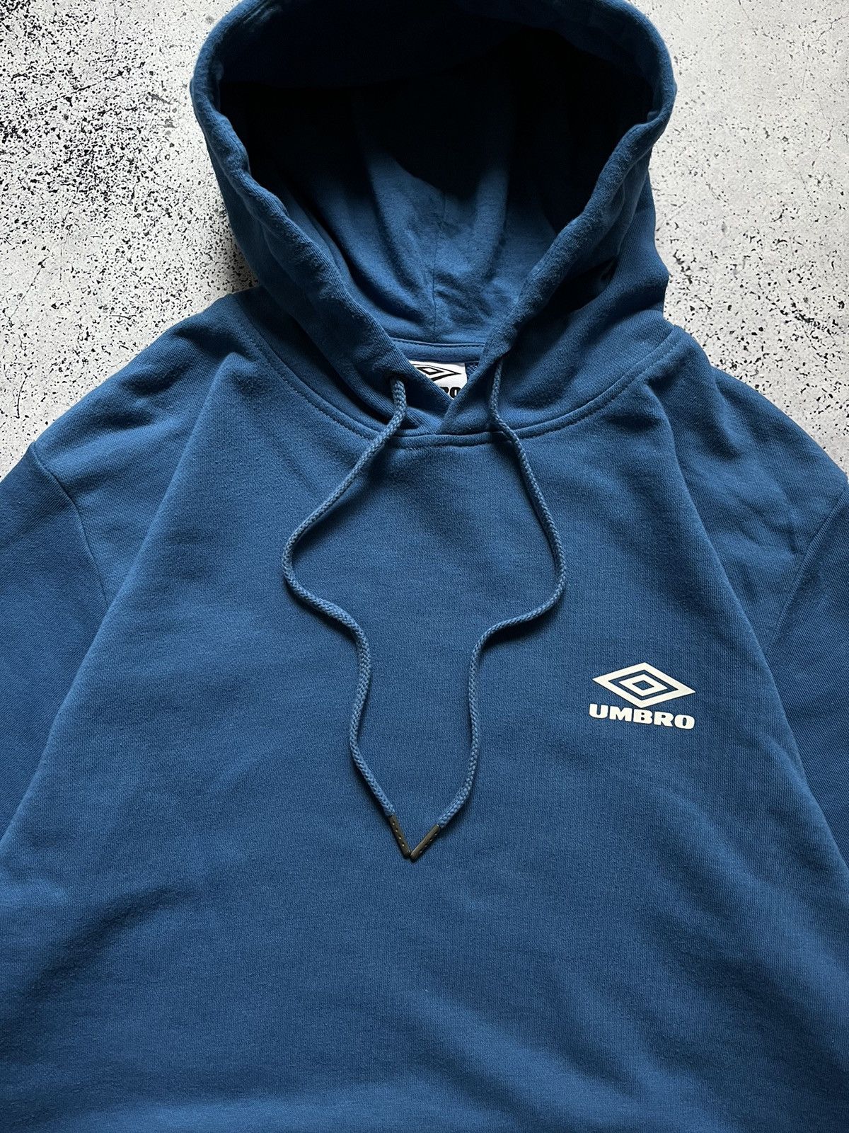 Umbro Vintage Umbro Baggy Hoodie Embroidered Logo Y2K USA Size US L / EU 52-54 / 3 - 4 Thumbnail
