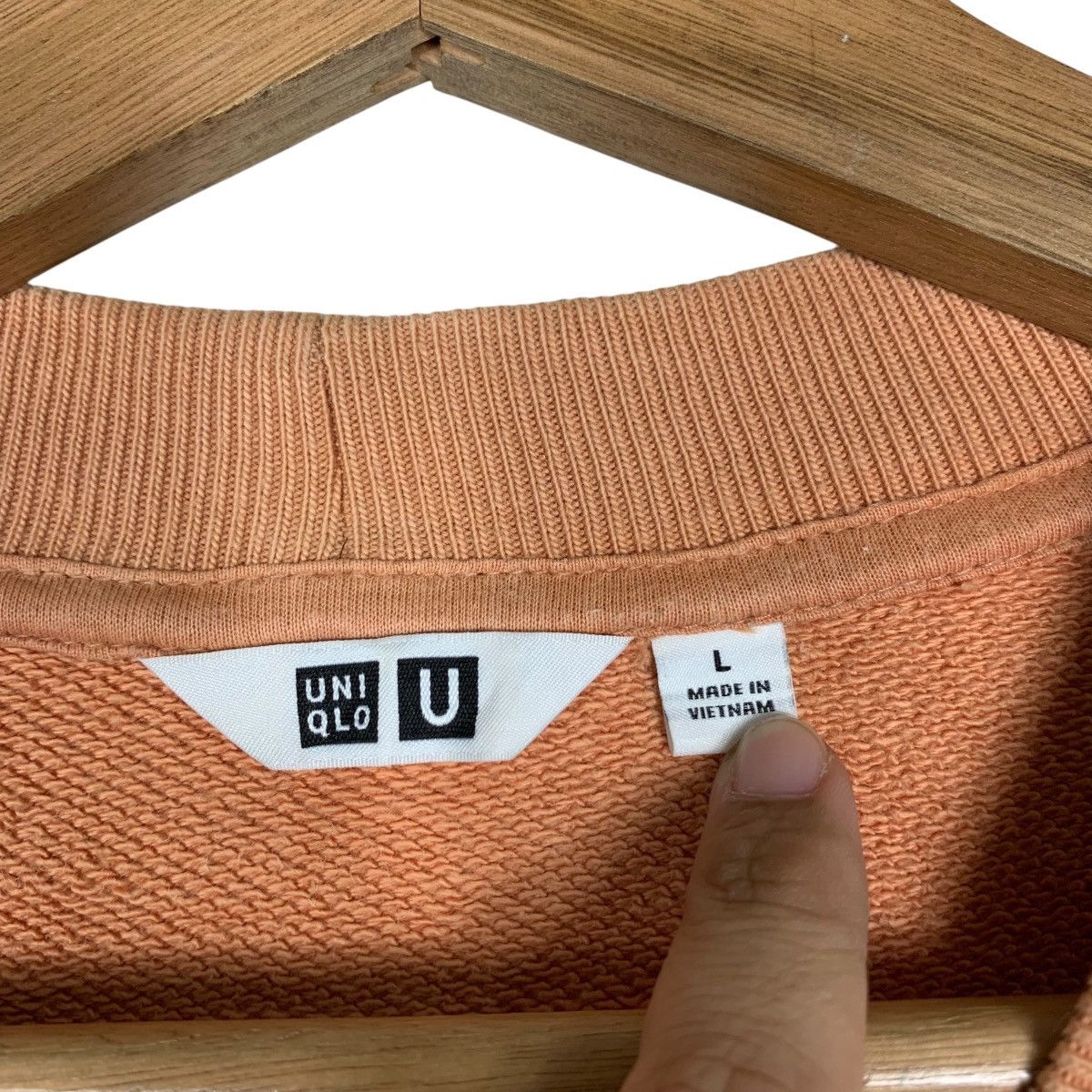 Uniqlo UNIQLO U Lemaire Peach Plain Sweatshirt #1500-C67 Size US L / EU 52-54 / 3 - 8 Thumbnail