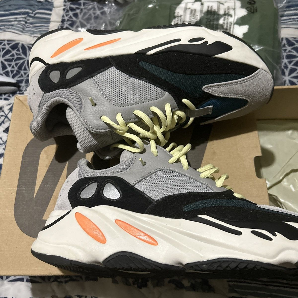 Adidas Yezzy boost 700 wave runner Size US 10 / EU 43 - 7 Thumbnail