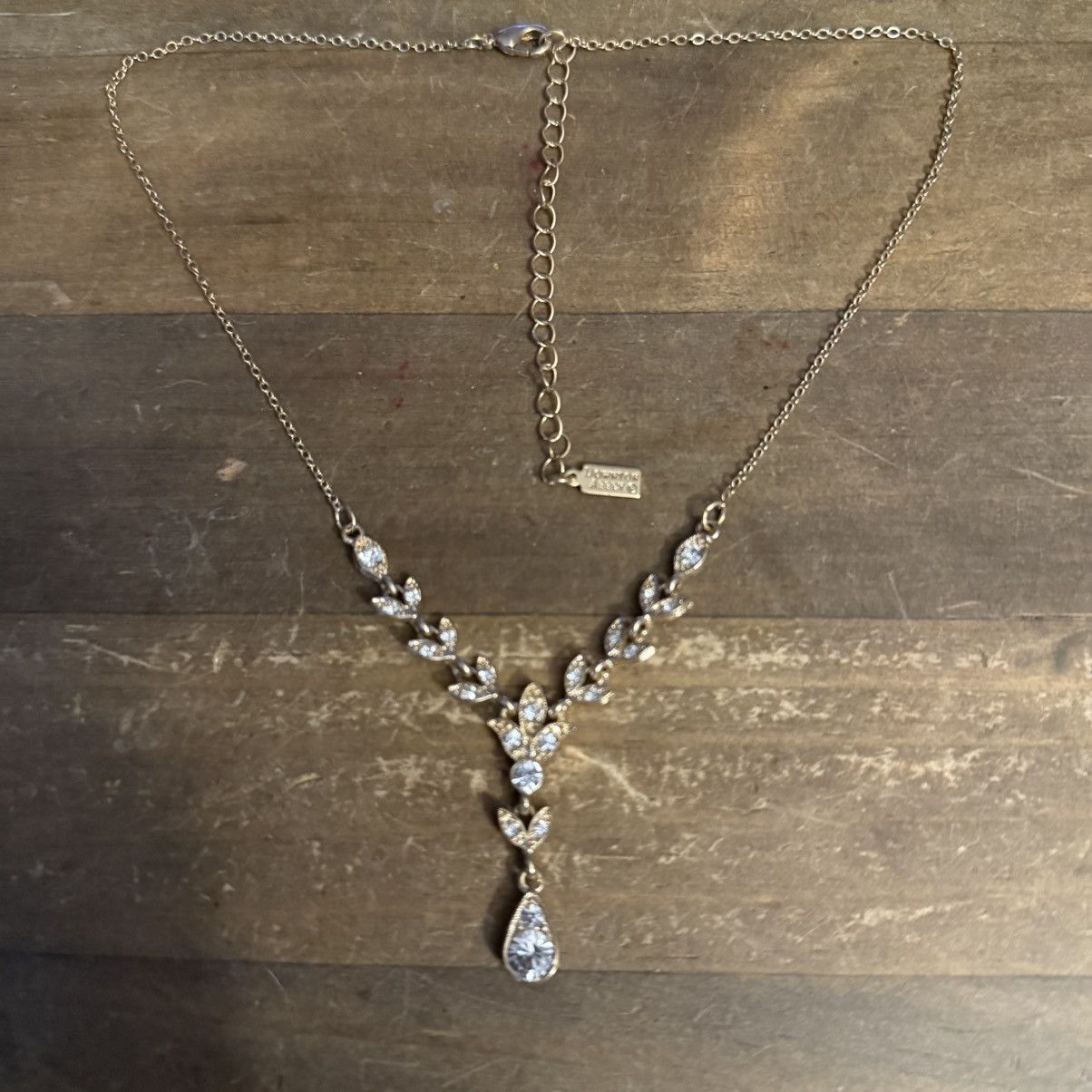 Other Downton Abbey gold tone crystal vine necklace Size ONE SIZE - 3 Thumbnail