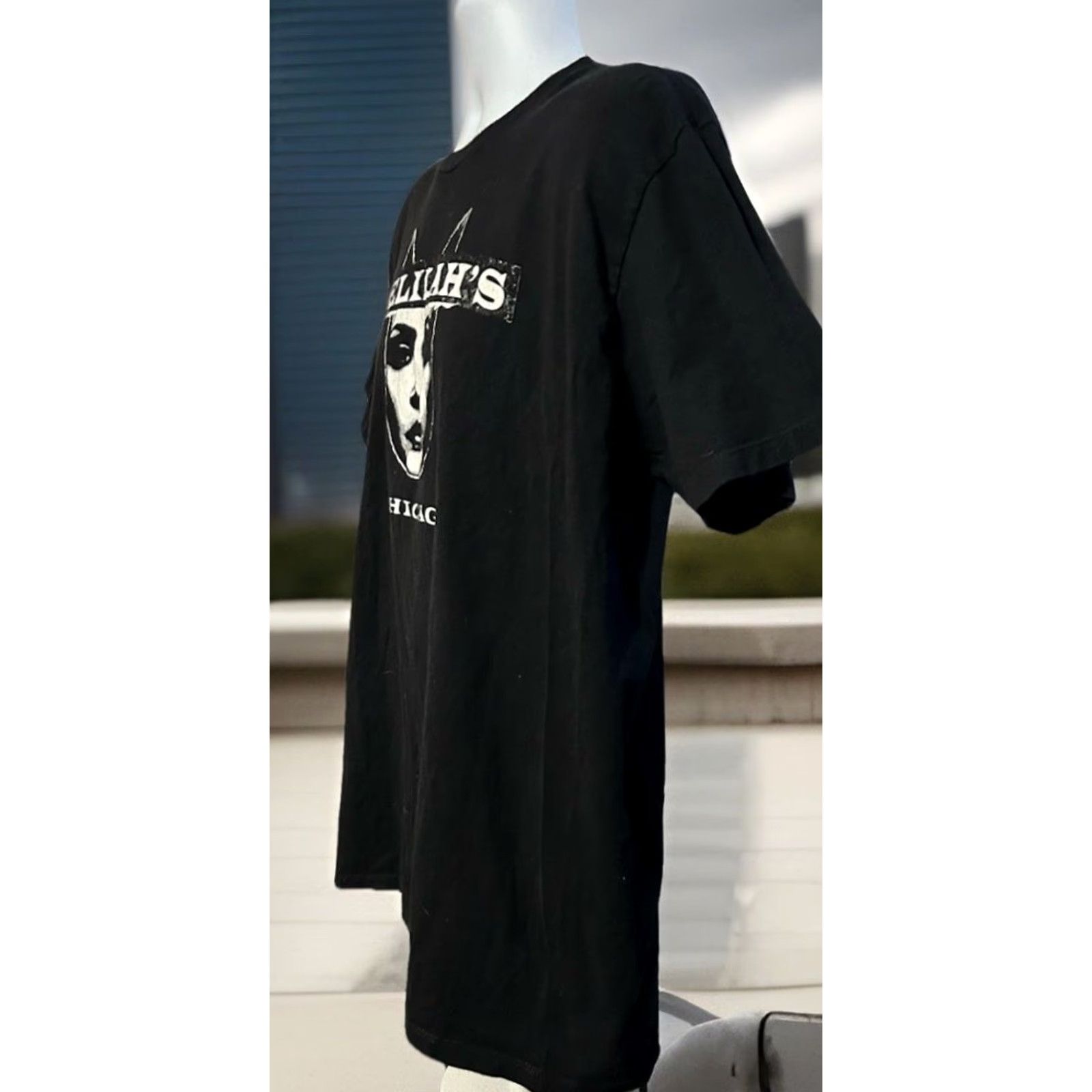 Vintage VTG Delilah’s Chicago Whiskey Punk Metal Bar Shirt XL Fits Large Allstyle Tag Shirt Mens Black Short Sleeve Crew neck Rock Band 2000s Size US L / EU 52-54 / 3 - 6 Thumbnail