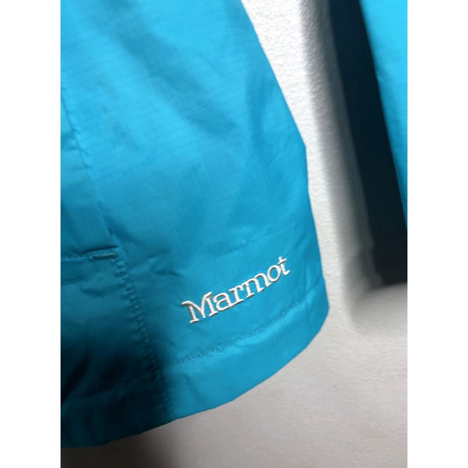 Marmot Marmot Jacket Womens Small Blue Hooded Lightweight Windbreaker Full Zip Nylon Size S / US 4 / IT 40 - 6 Thumbnail