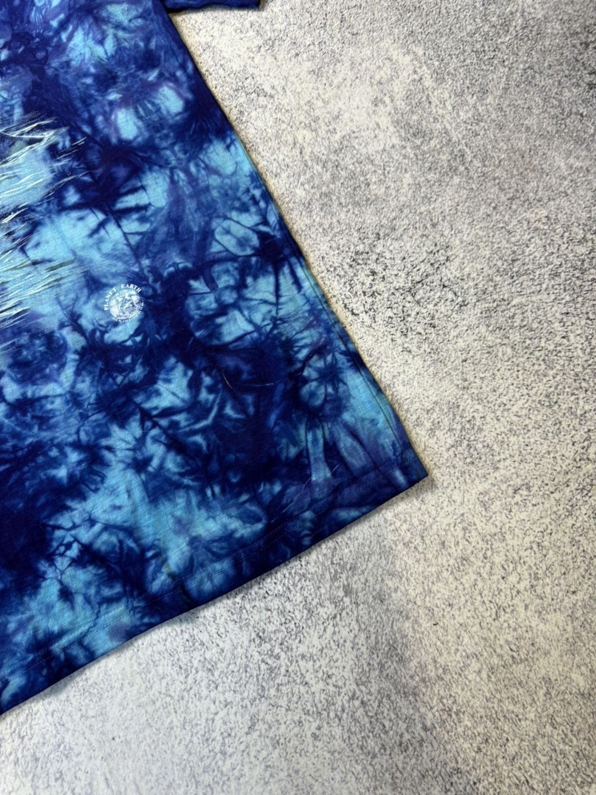 The Mountain Vintage Planet Earth Dolphin Moonlight Tie Dye Shirt Size US XL / EU 56 / 4 - 25 Thumbnail