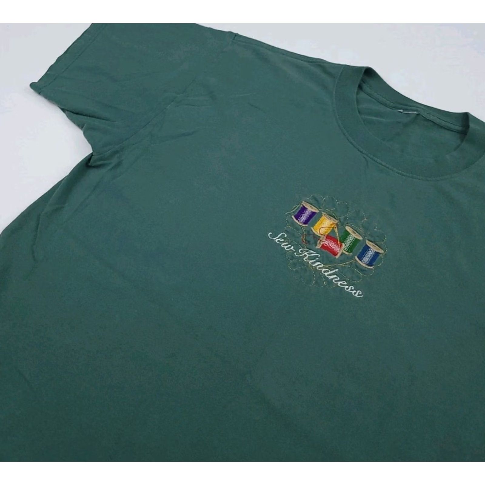 Needles VINTAGE Sew Kindness Stitched Embroidered Shirt USA Art 90s T Needle Thread Used Size US XL / EU 56 / 4 - 2 Thumbnail