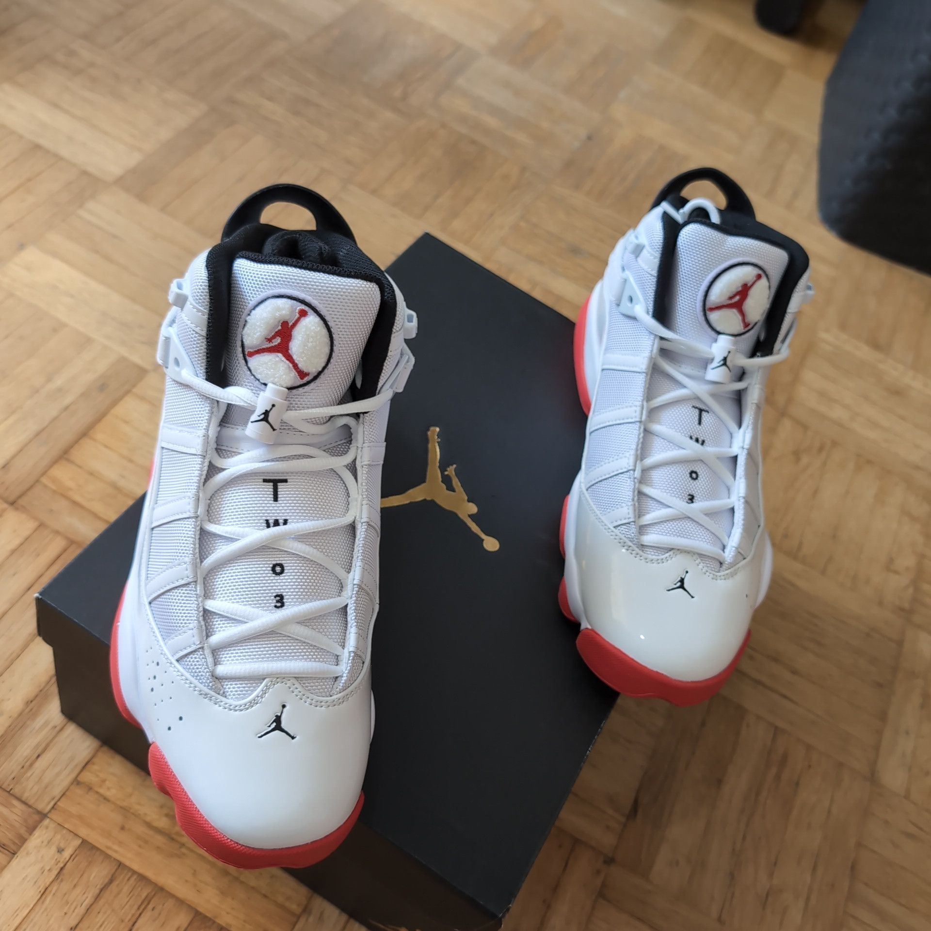 image of Jordan Brand 6 Rings Shoes in Weib/Schwarz/University Red, Men's (Size 11)