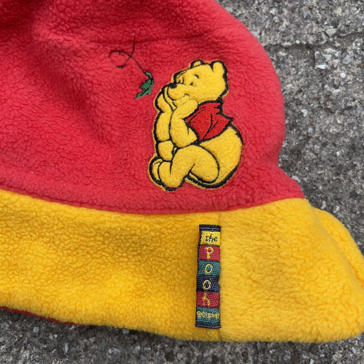 Disney × Vintage Vintage Winnie The Pooh Velour Bucket Hat Size ONE SIZE - 2 Thumbnail
