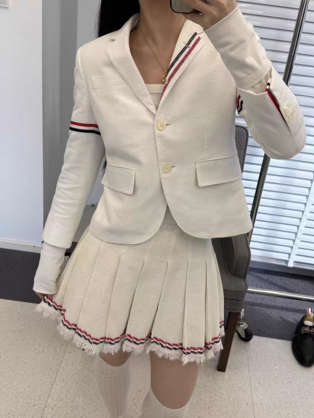 Thom Browne Thom Browne Women's White Double Sleeve Stripe Blazer Size S / US 4 / IT 40 - 7 Thumbnail