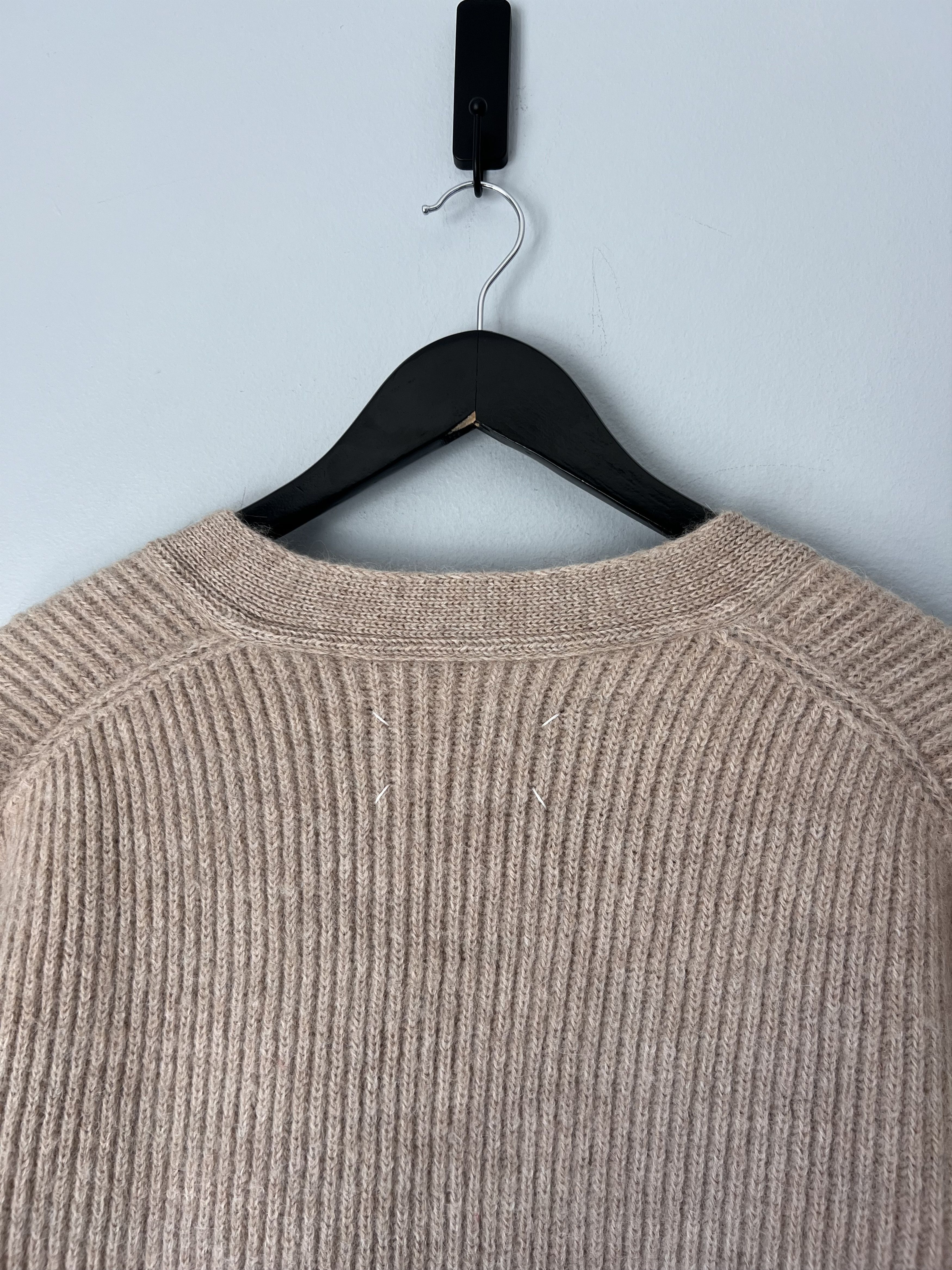 Maison Margiela Maison Margiela Wool Cardigan in Beige Size US M / EU 48-50 / 2 - 6 Thumbnail