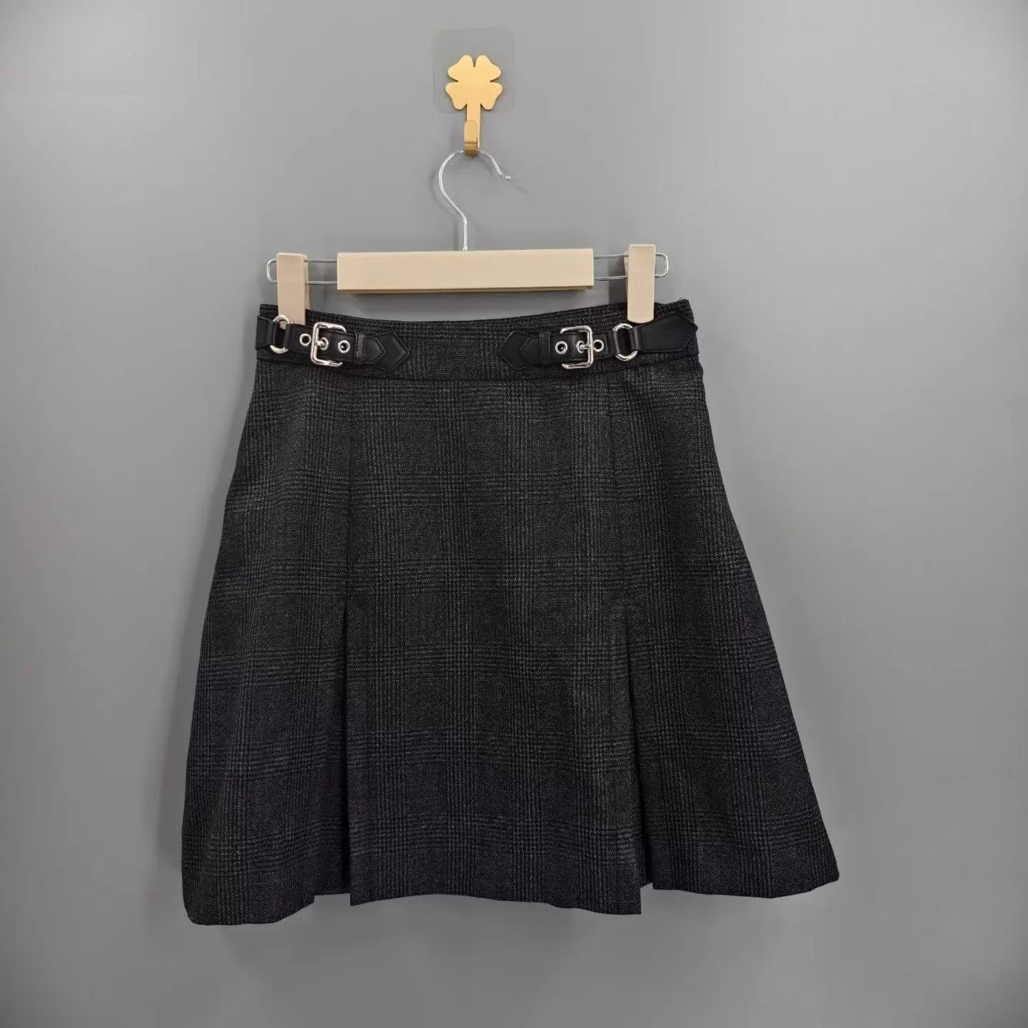 Miu Miu MIU MIU Wool Skirt Women's 42 99 Size 28" / US 6 / IT 42 - 1 Thumbnail