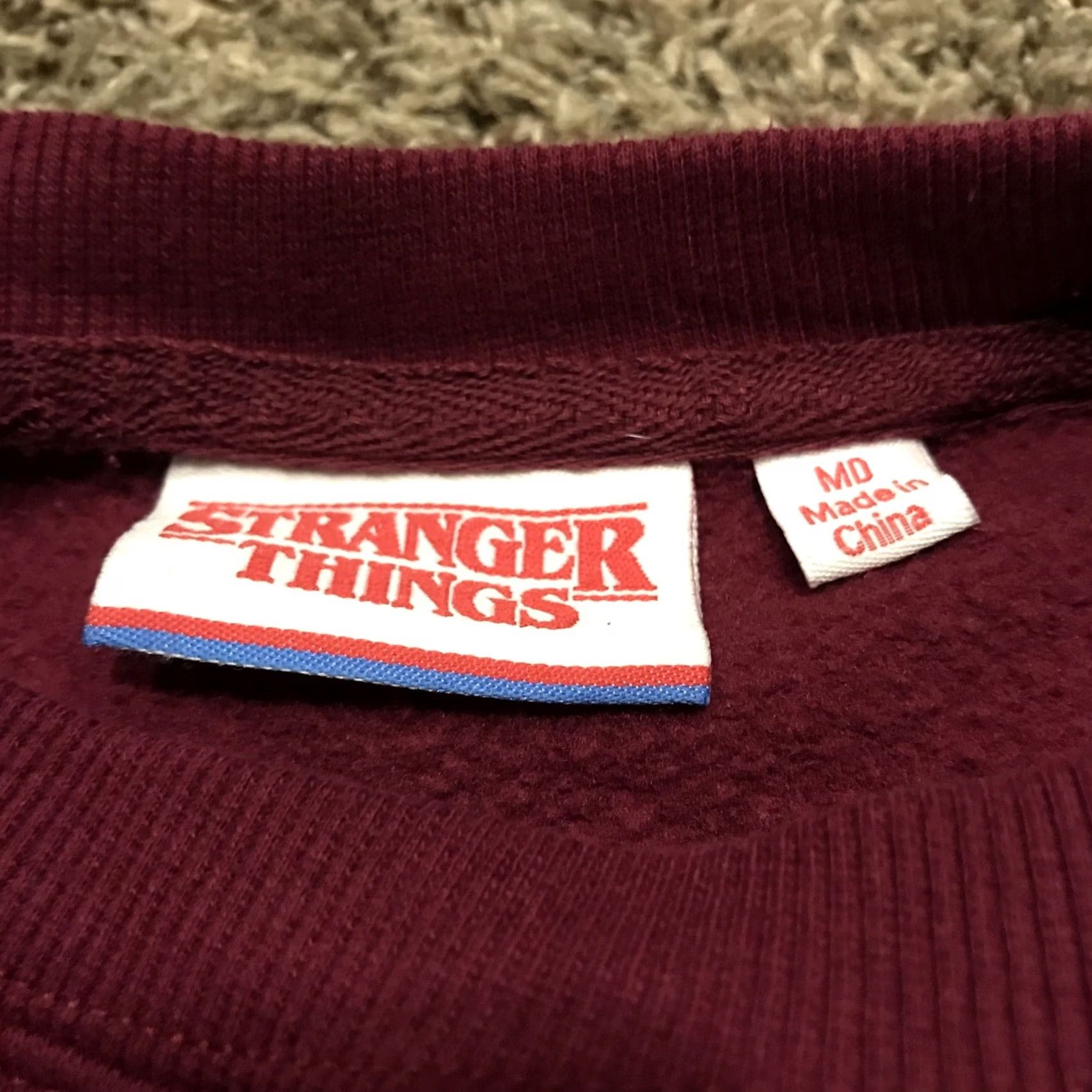 Vintage Stranger things Netflix maroon crop sweater pullover M womens b22 Size M / US 6-8 / IT 42-44 - 3 Thumbnail