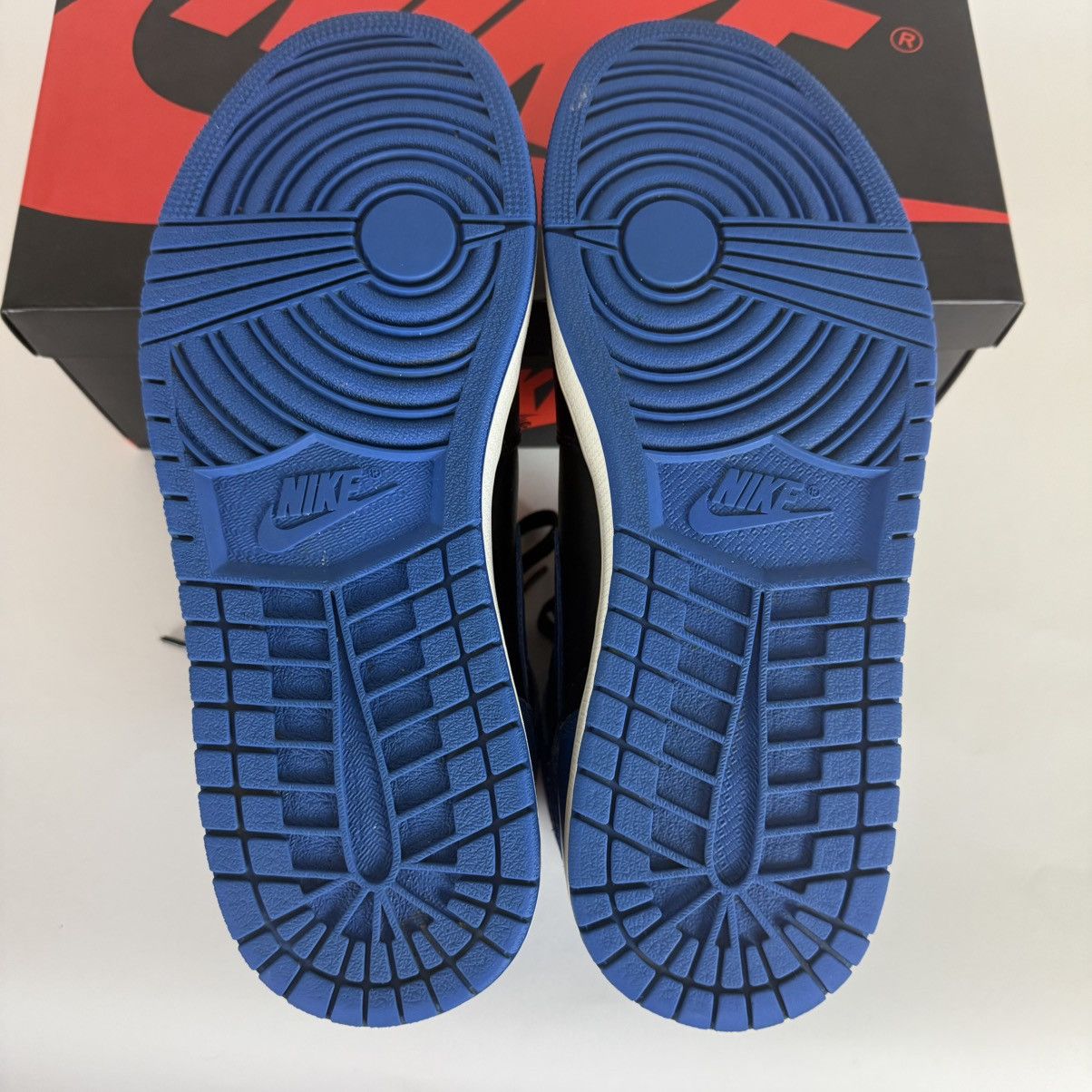 Jordan Brand × Nike Size 10.5-Jordan 1 Royal Blue 2017- NEAR BRAND NEW! Size US 10.5 / EU 43-44 - 8 Thumbnail
