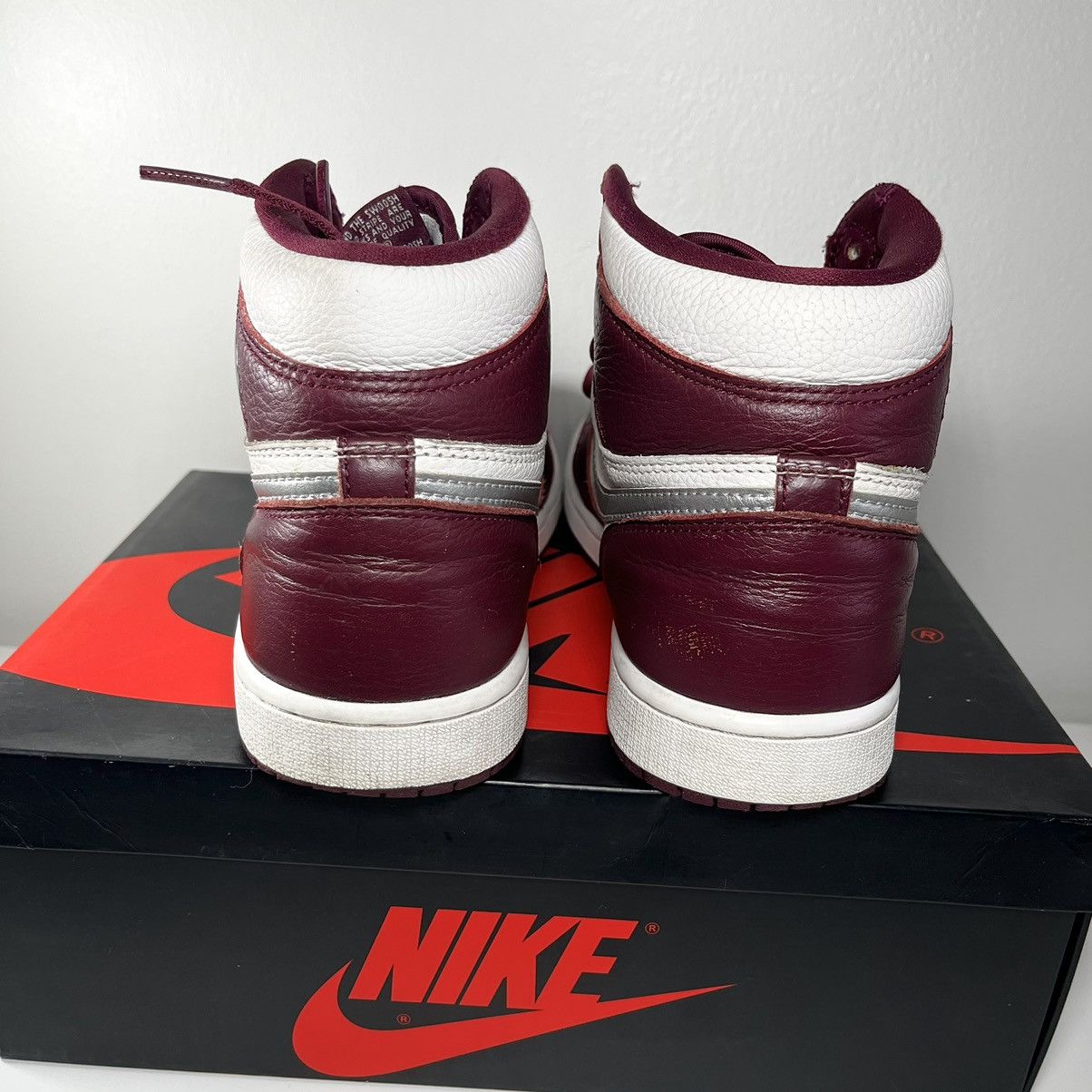 Jordan Brand JORDAN 1 HIGH “Bordeaux” Size US 9 / EU 42 - 6 Thumbnail