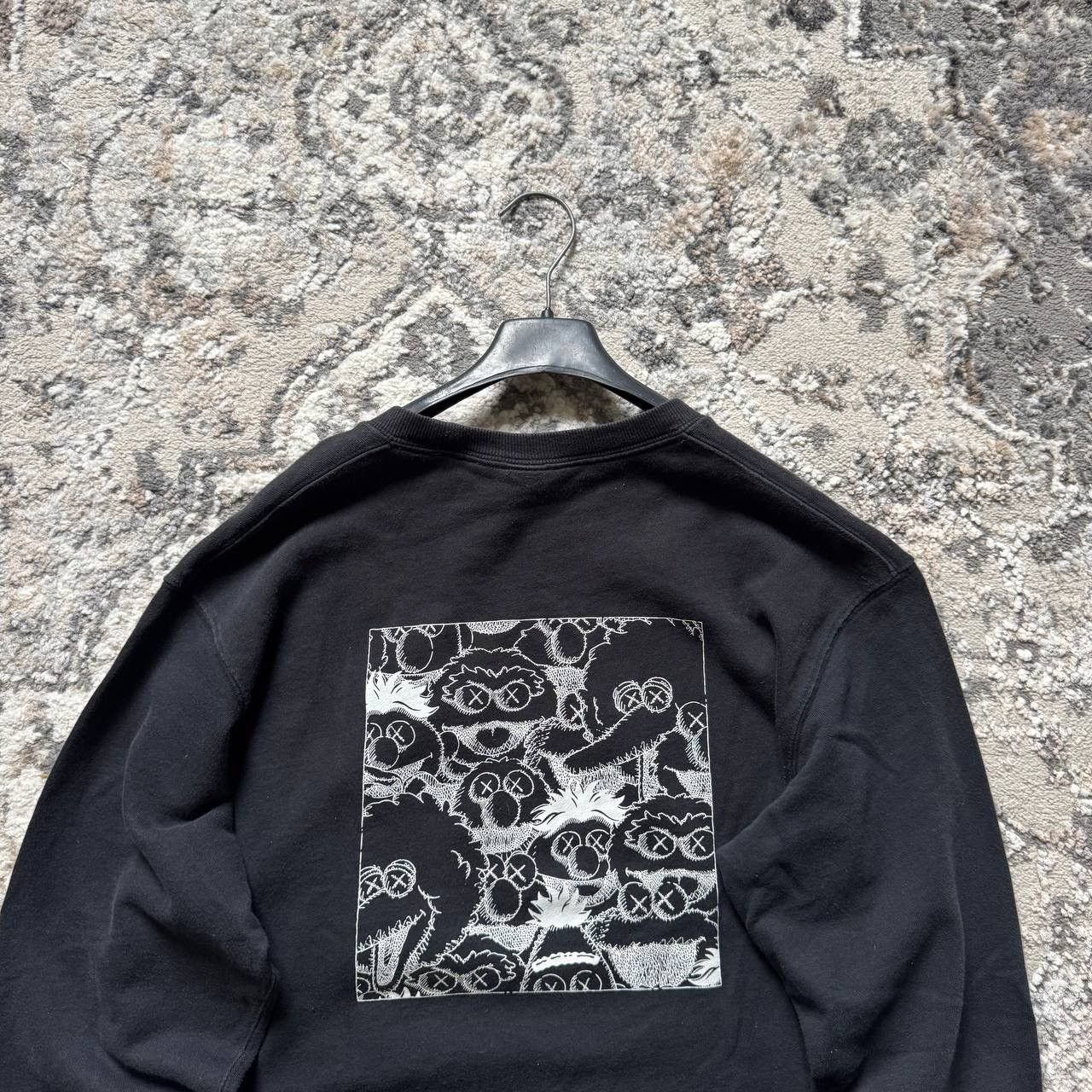 Kaws × Uniqlo Uniqlo x Kaws Crewneck Sweatshirt Size US M / EU 48-50 / 2 - 4 Thumbnail